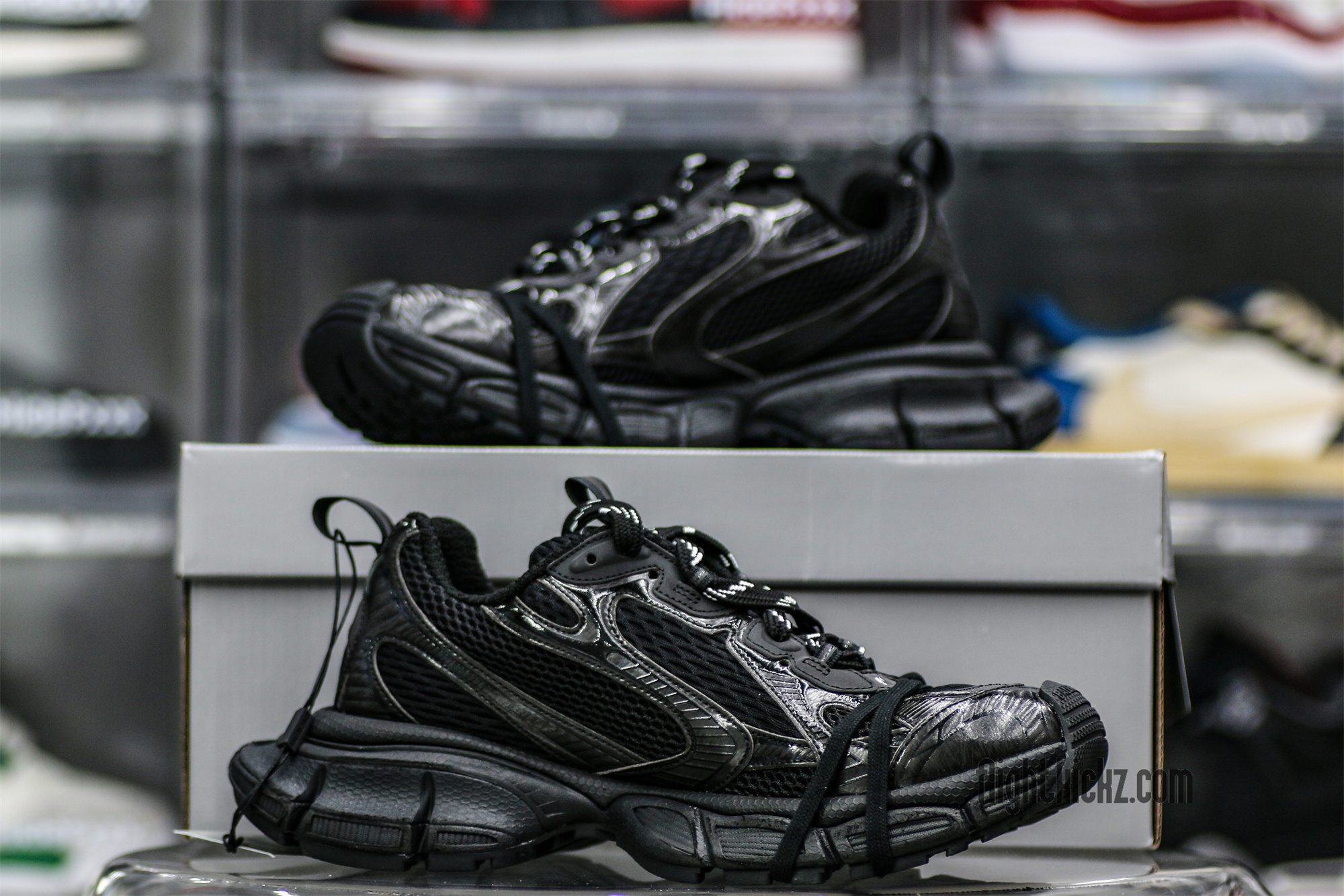 Balenciag* 3XL Runner Black