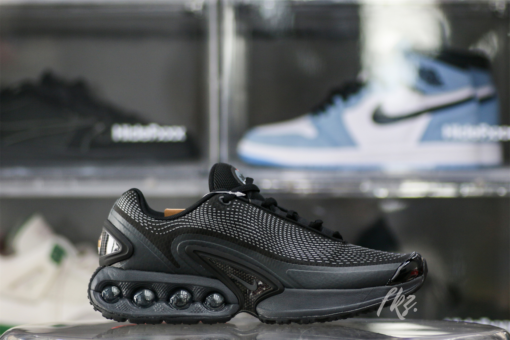 Nike Air Max Dn Black Metallic