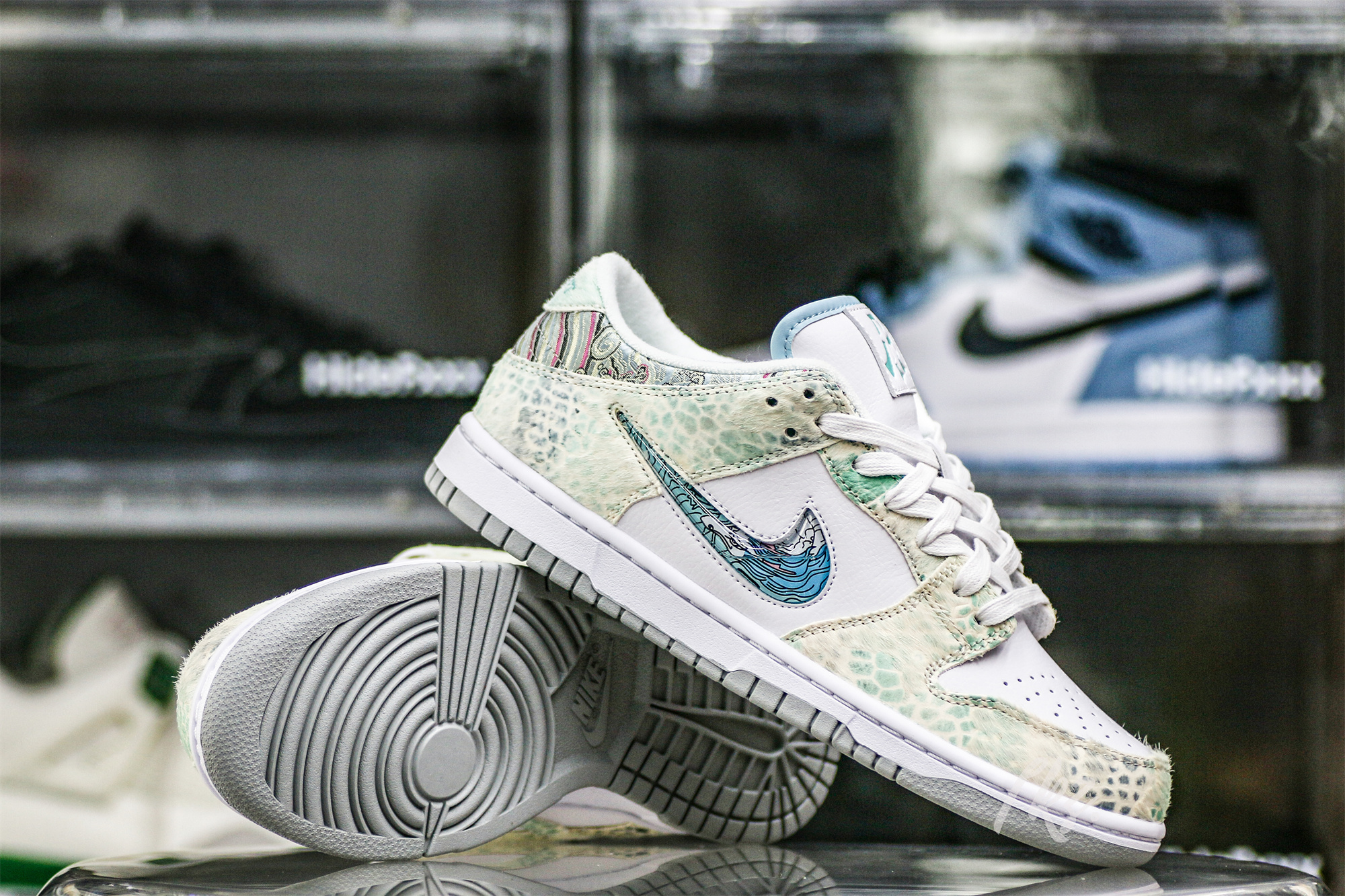 Nike Dunk Low Steam Puppet GNY 2024