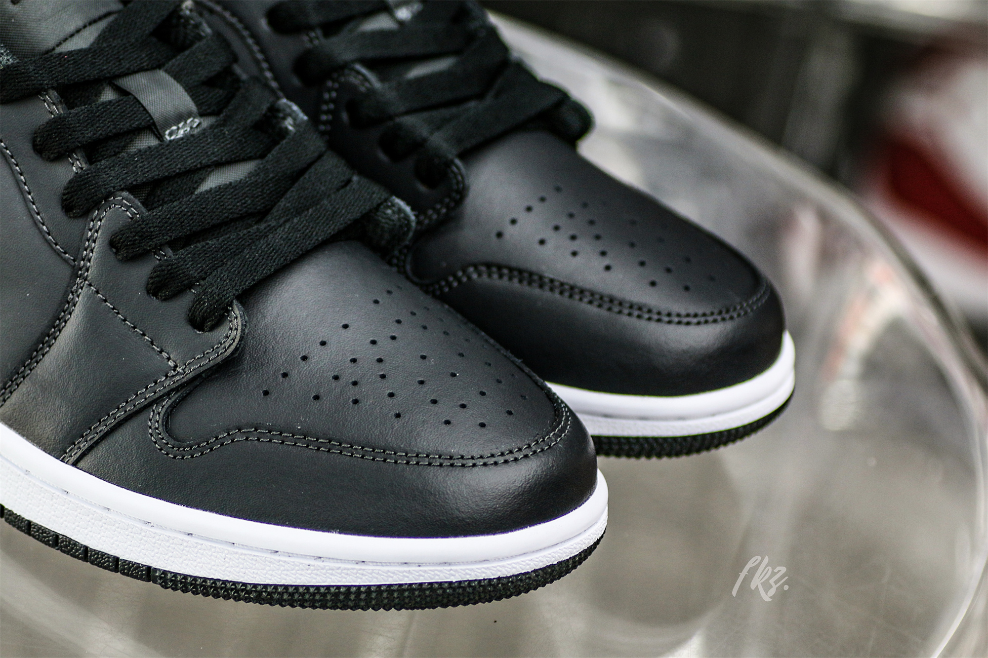Air Jordan 1 Low SE Black Elephant