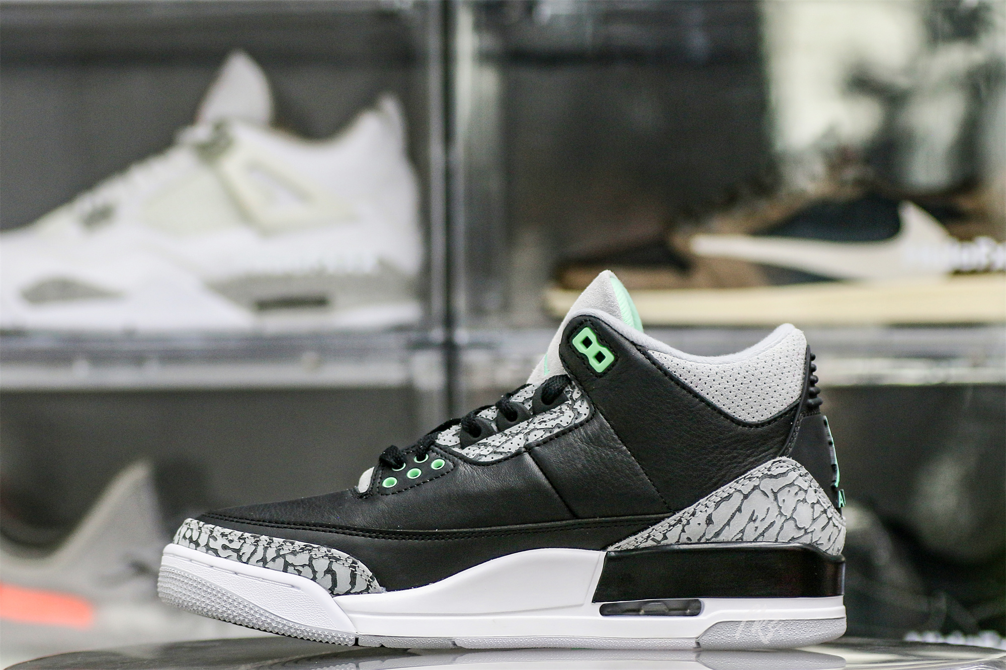 Air Jordan 3 Retro Green Glow 2024