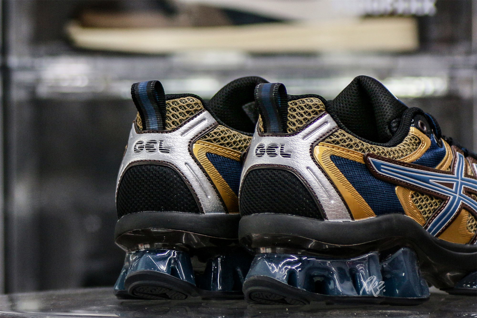 Gel Quantum Kinetic Dark Auburn Light Indigo