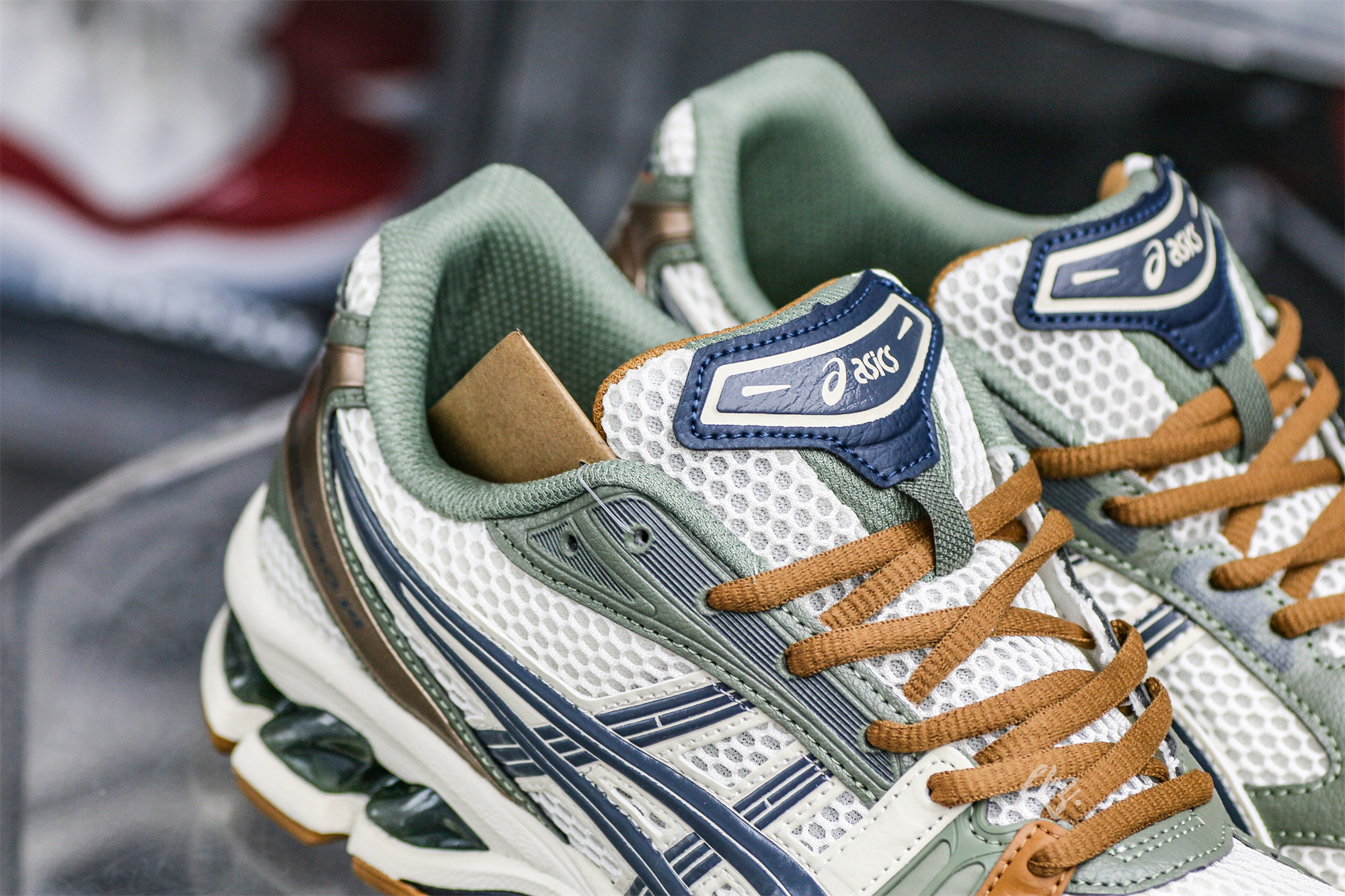 Gel Kayano 14 Vanilla Tarmac 2022