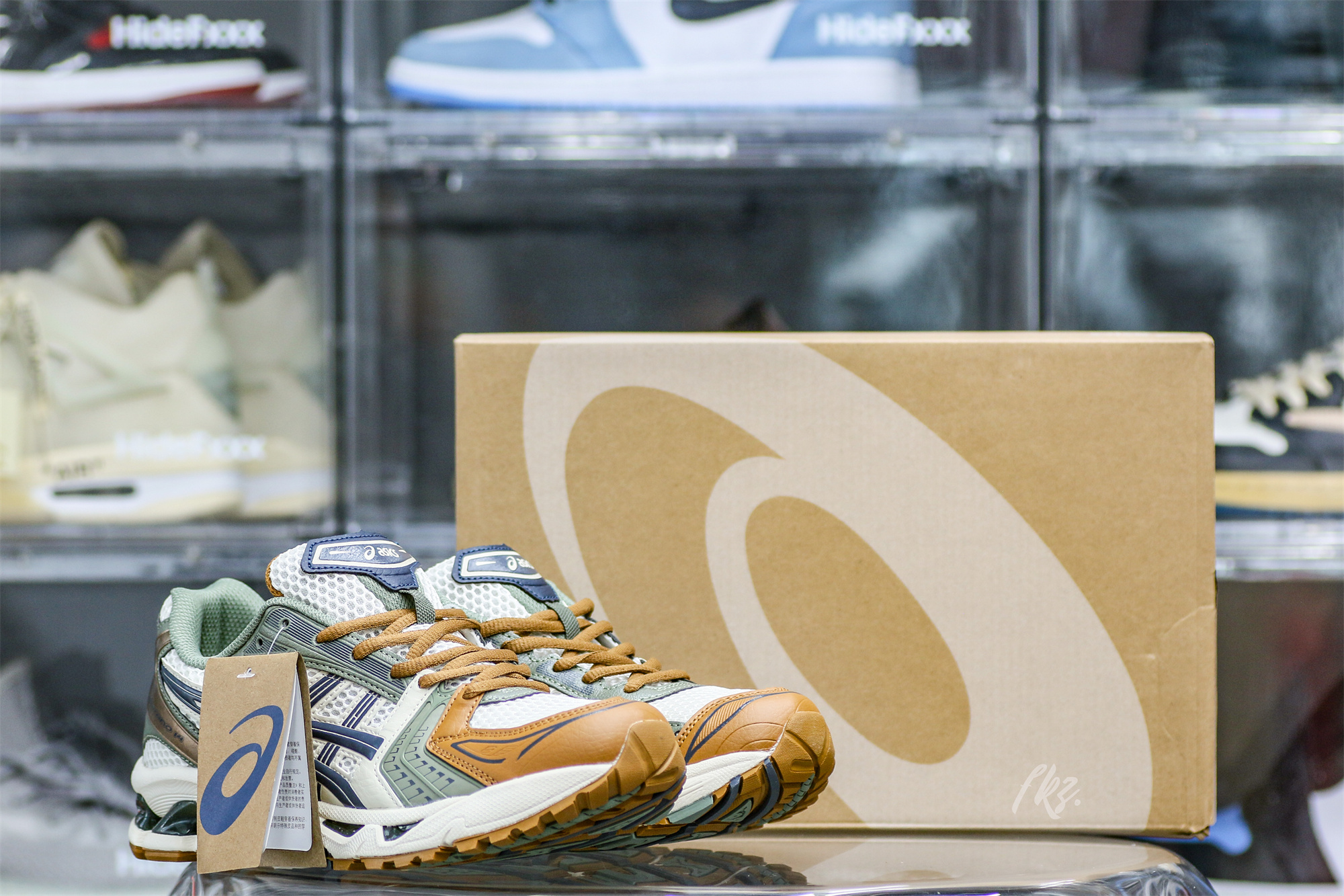 Gel Kayano 14 Vanilla Tarmac 2022