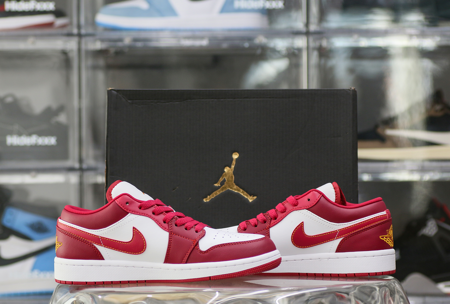 Jordan 1 Low Cardinal Red