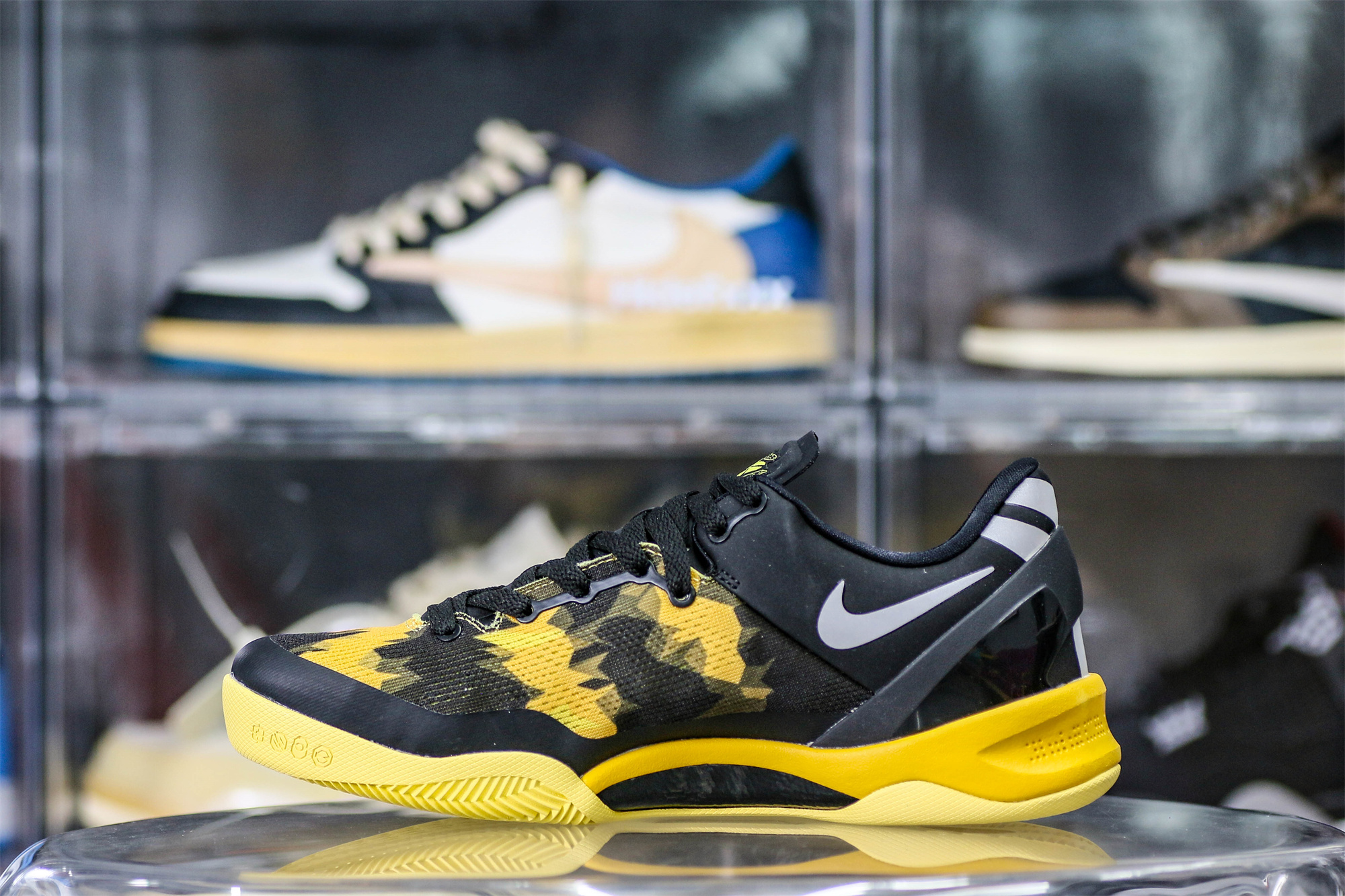 Kobe 8 ‘Sulfur Electric’ 2012(A1 Batch)