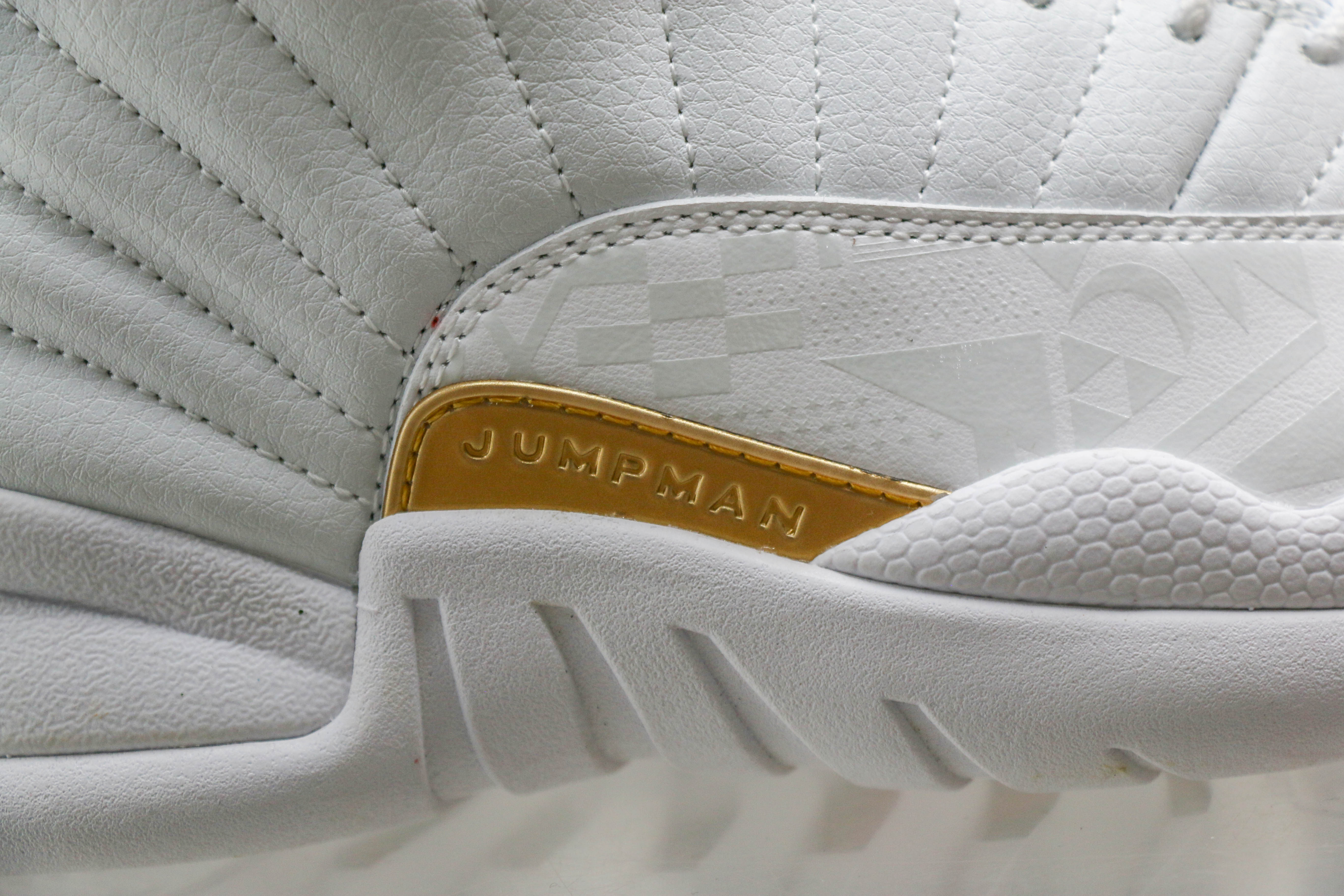 Jordan 12 Retro FIBA （2019）