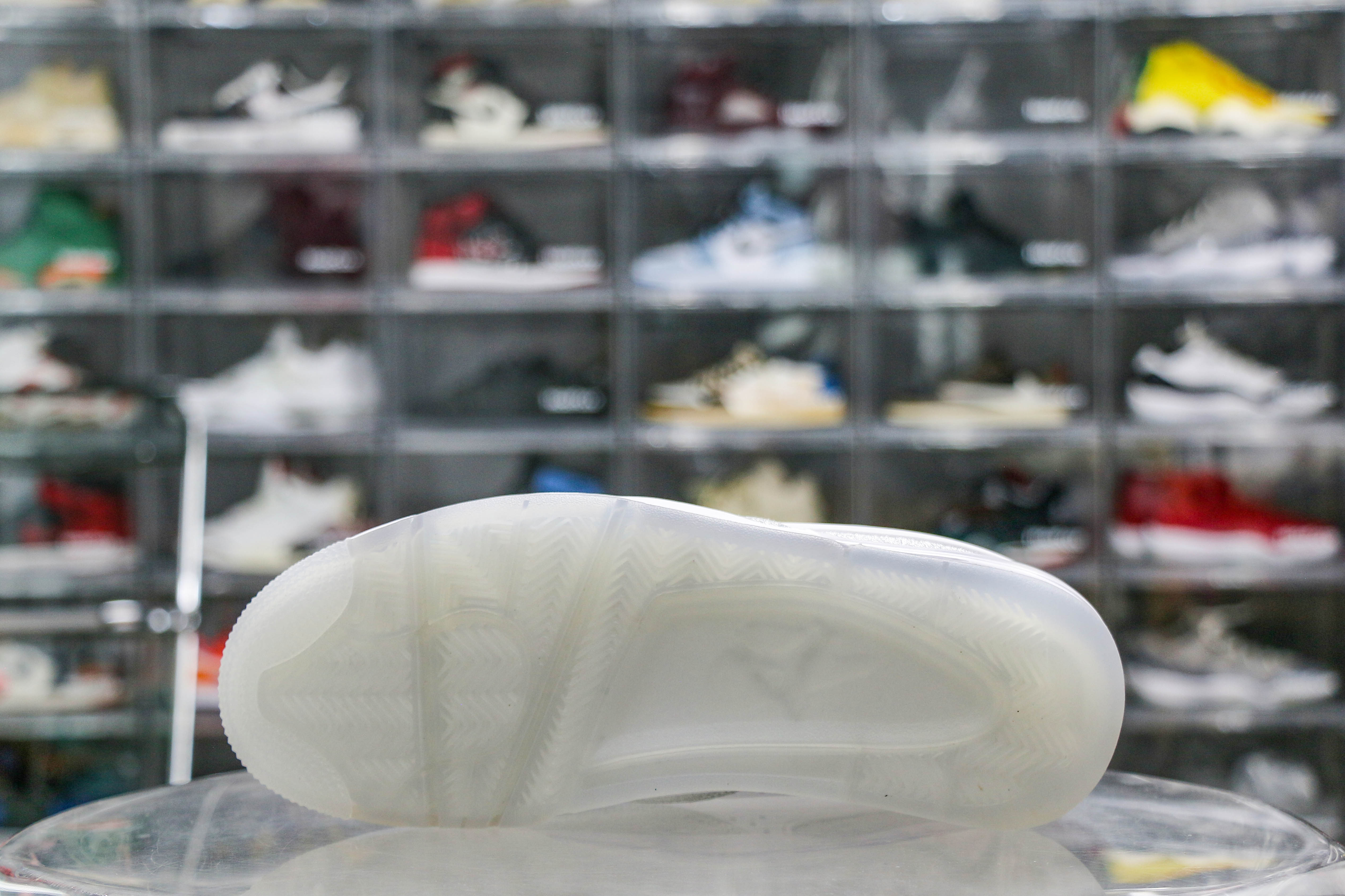 Jordan 4 RM metallic silver