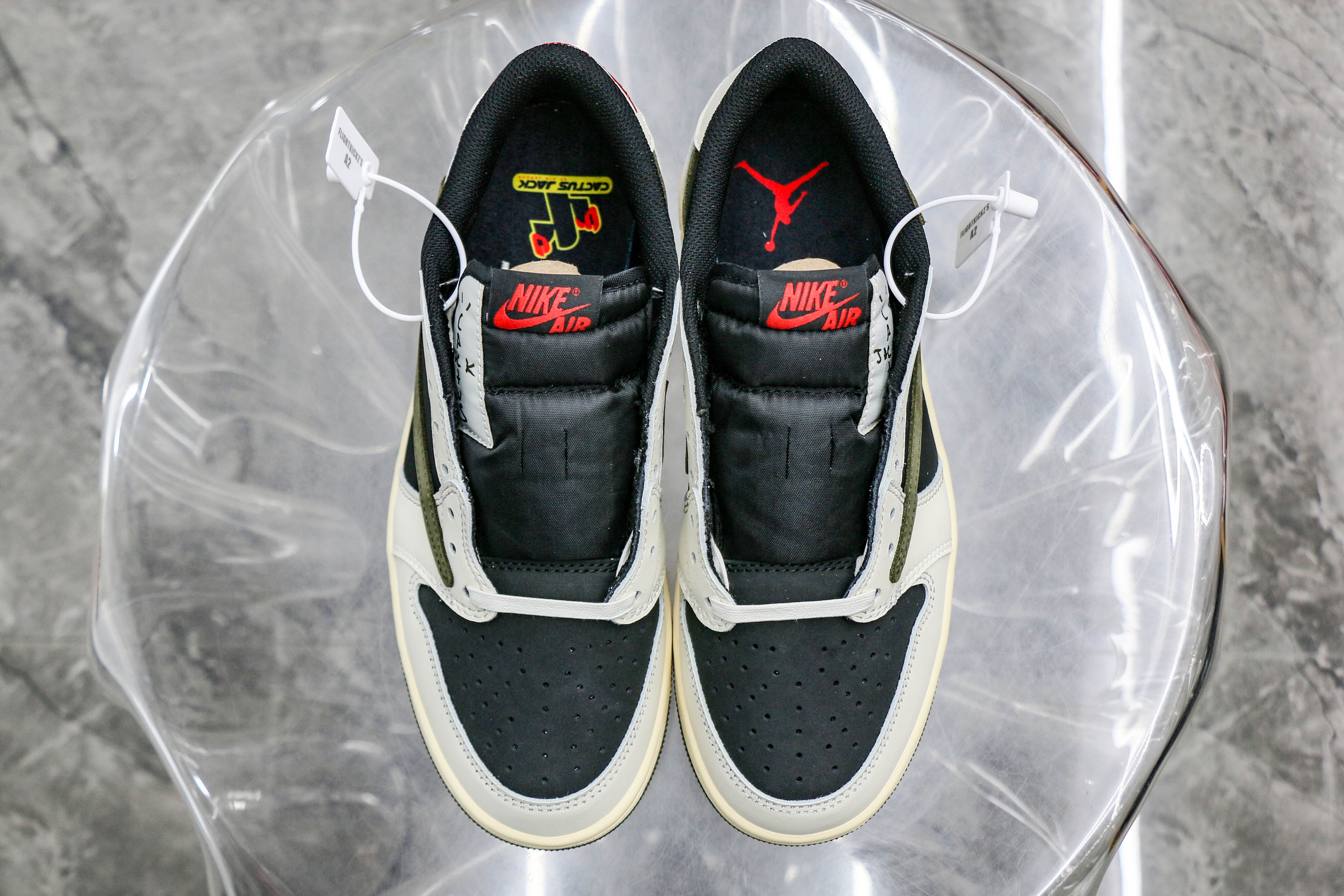 Travis Scott x Air Jordan 1 Low OG SP Olive（A2 Batch)