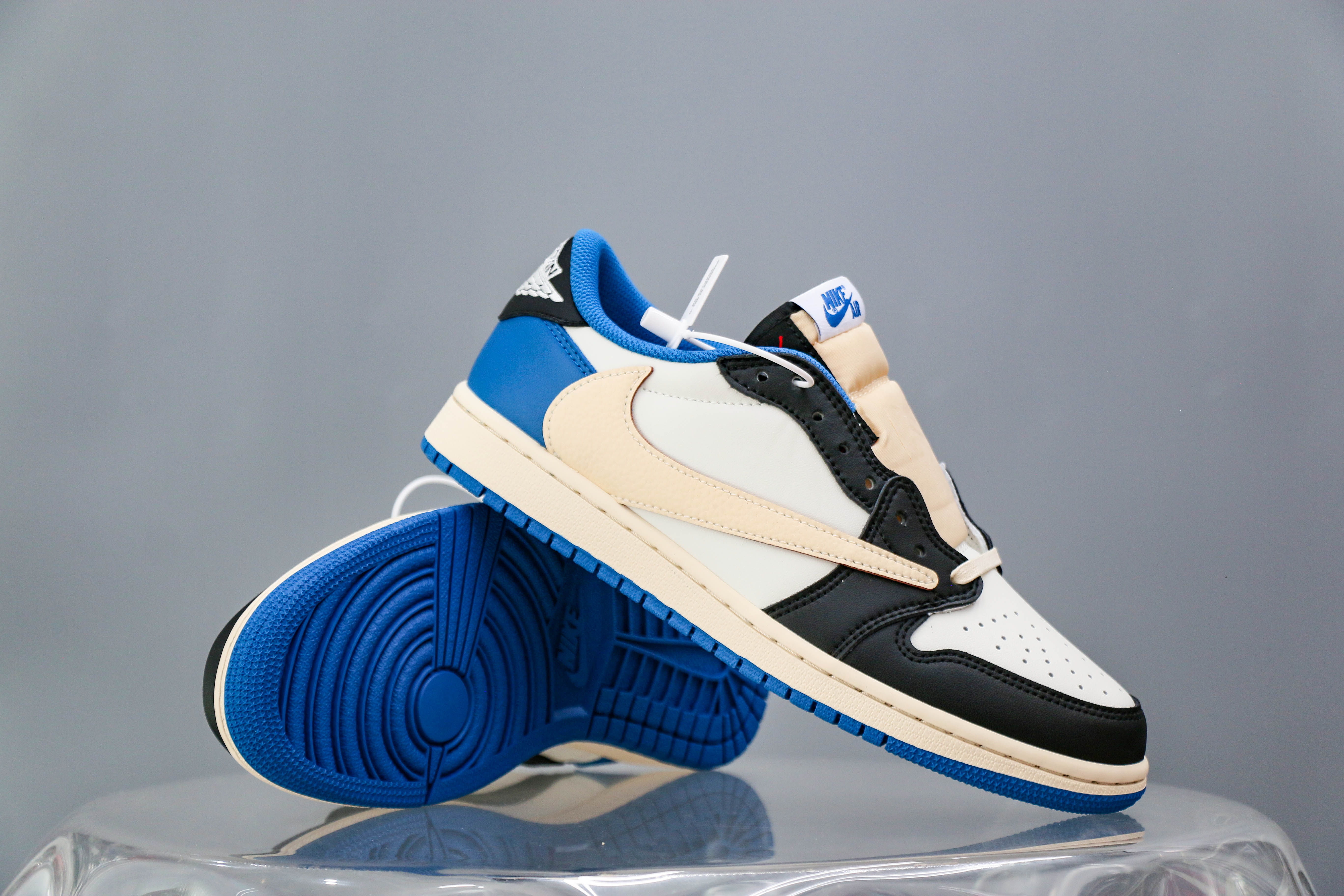 Fragment x Travis Scott x Air Jordan 1 Low（A2 Batch)