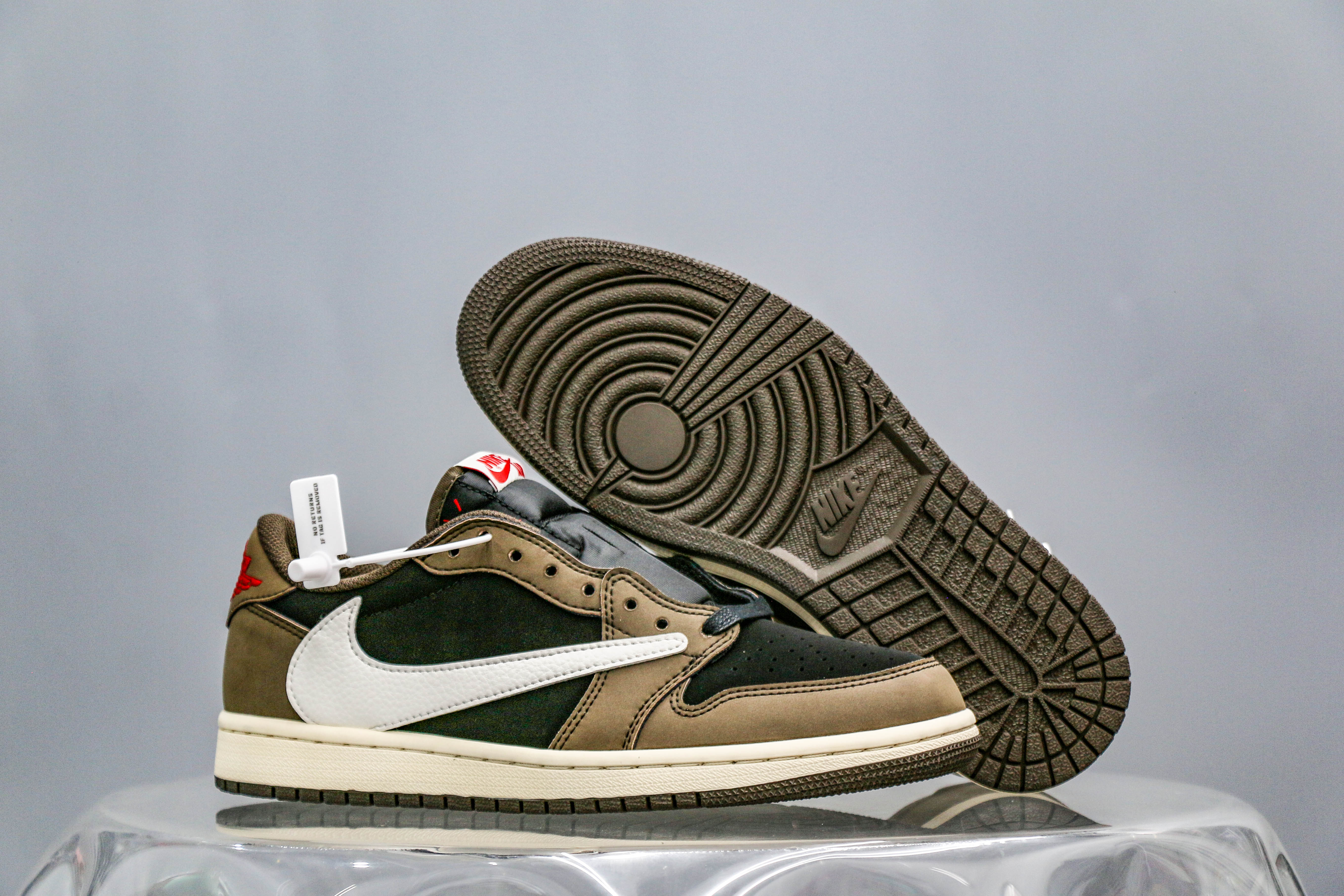 Travis Scott X Air Jordan 1 Low ‘Cactus Jack’（A2 Batch)