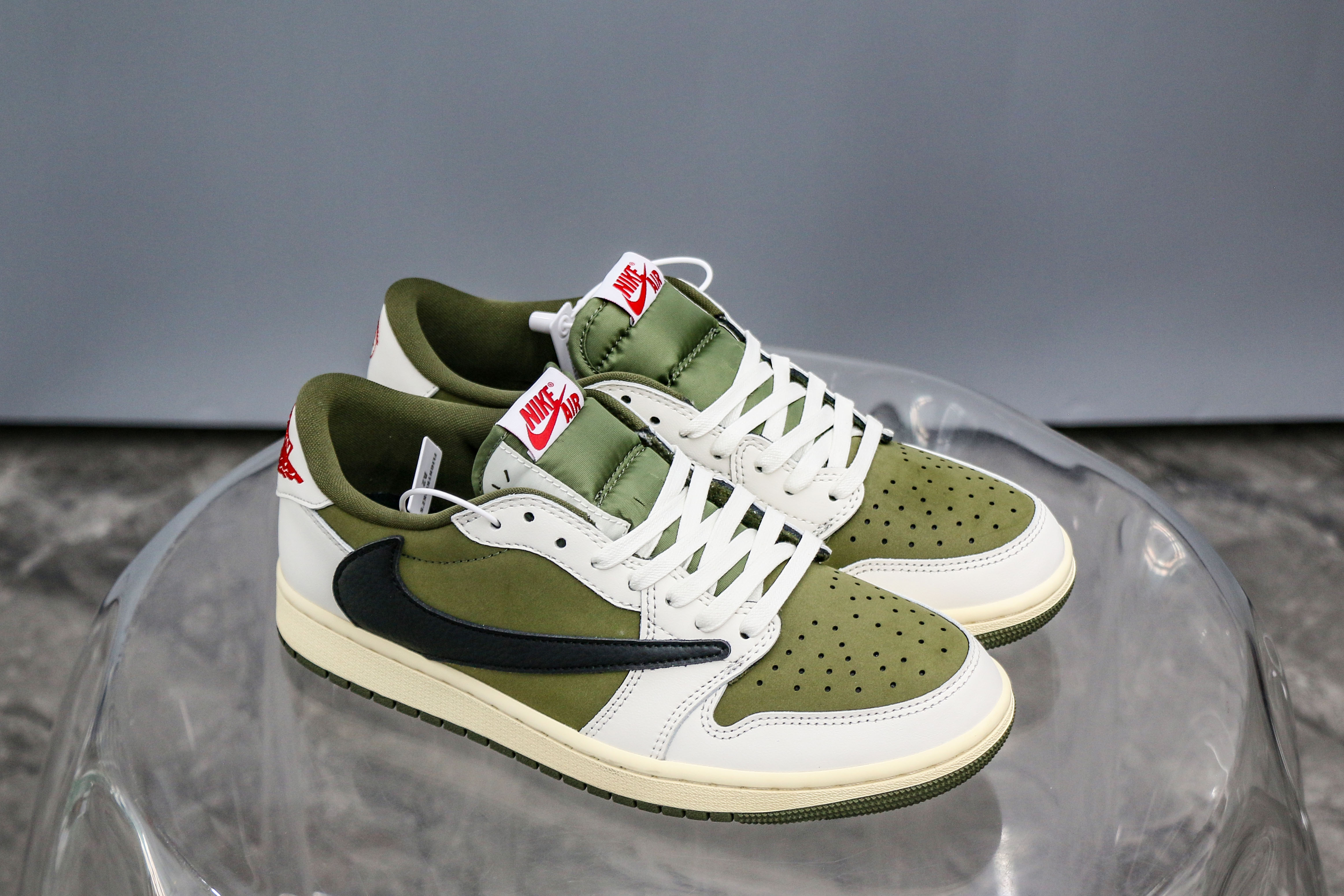 Travis Scott x Air Jordan 1 ‘ Medium Olive’ (A2 Batch)