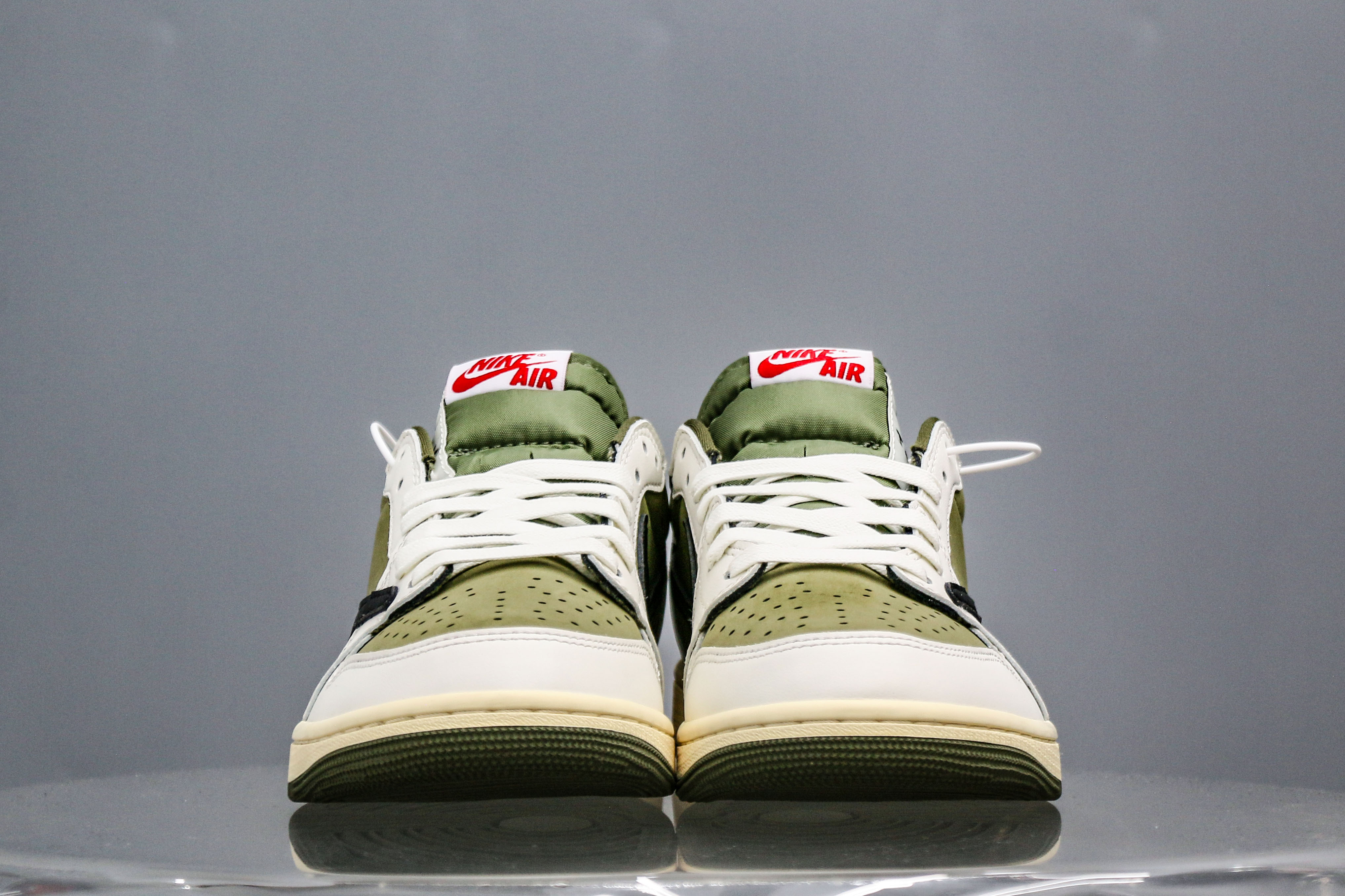 Travis Scott x Air Jordan 1 ‘ Medium Olive’ (A2 Batch)