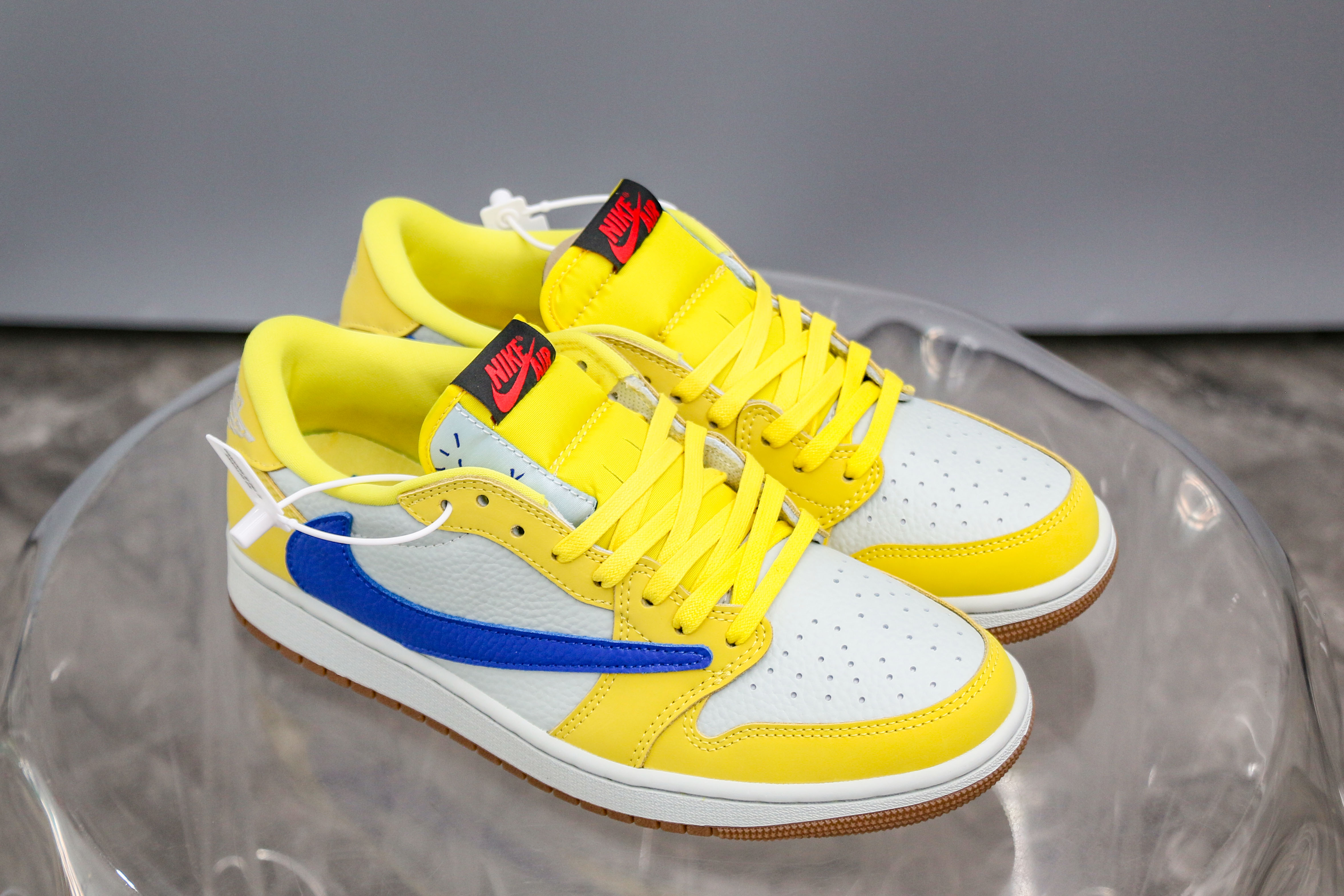 Travis Scott x Air Jordan 1 Retro Low OG SP “ElkinsCanary Yellow”（A2 Batch)