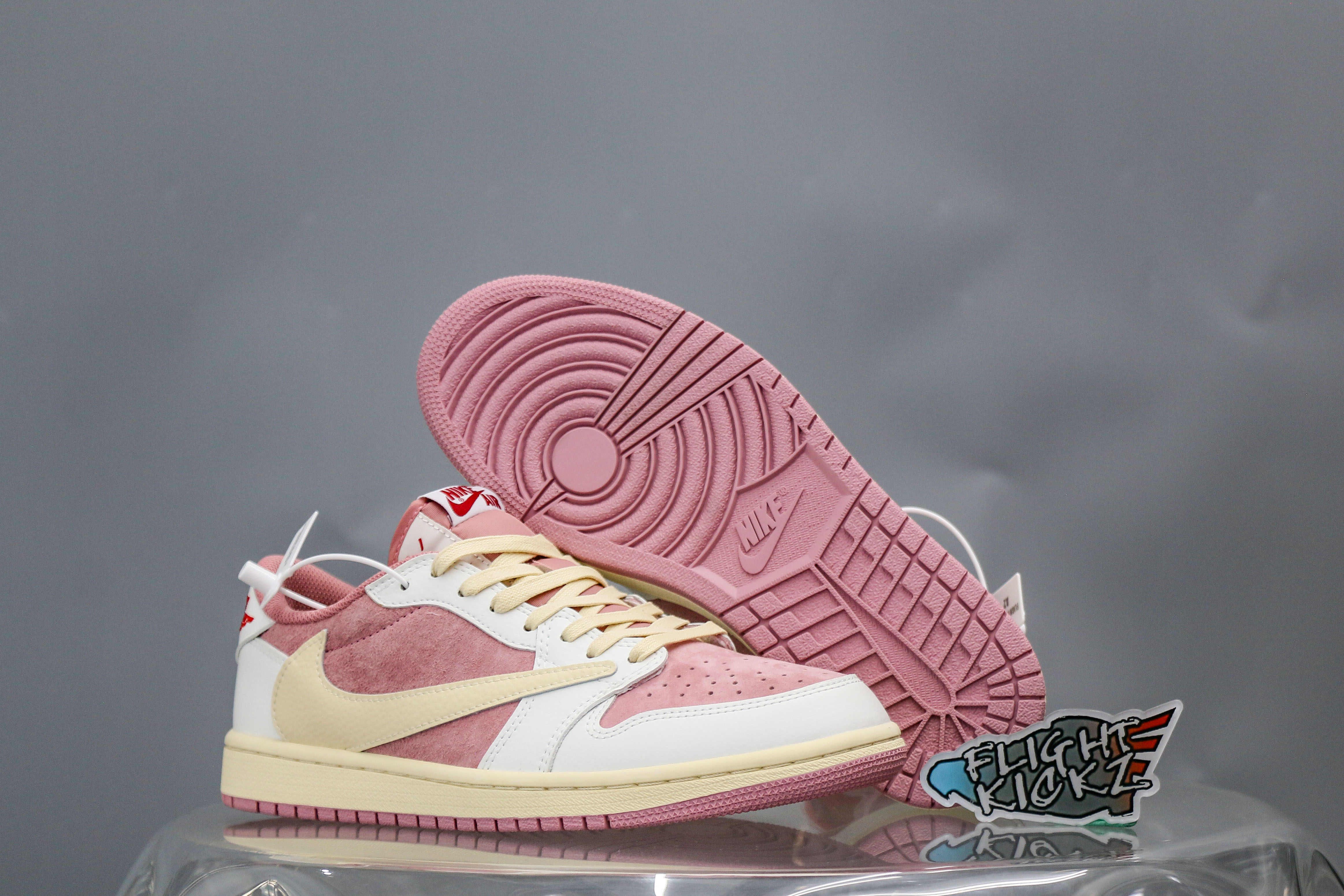 Travis Scott x Air Jordan 1 Low OG Shy Pink 2025（A2 Batch)