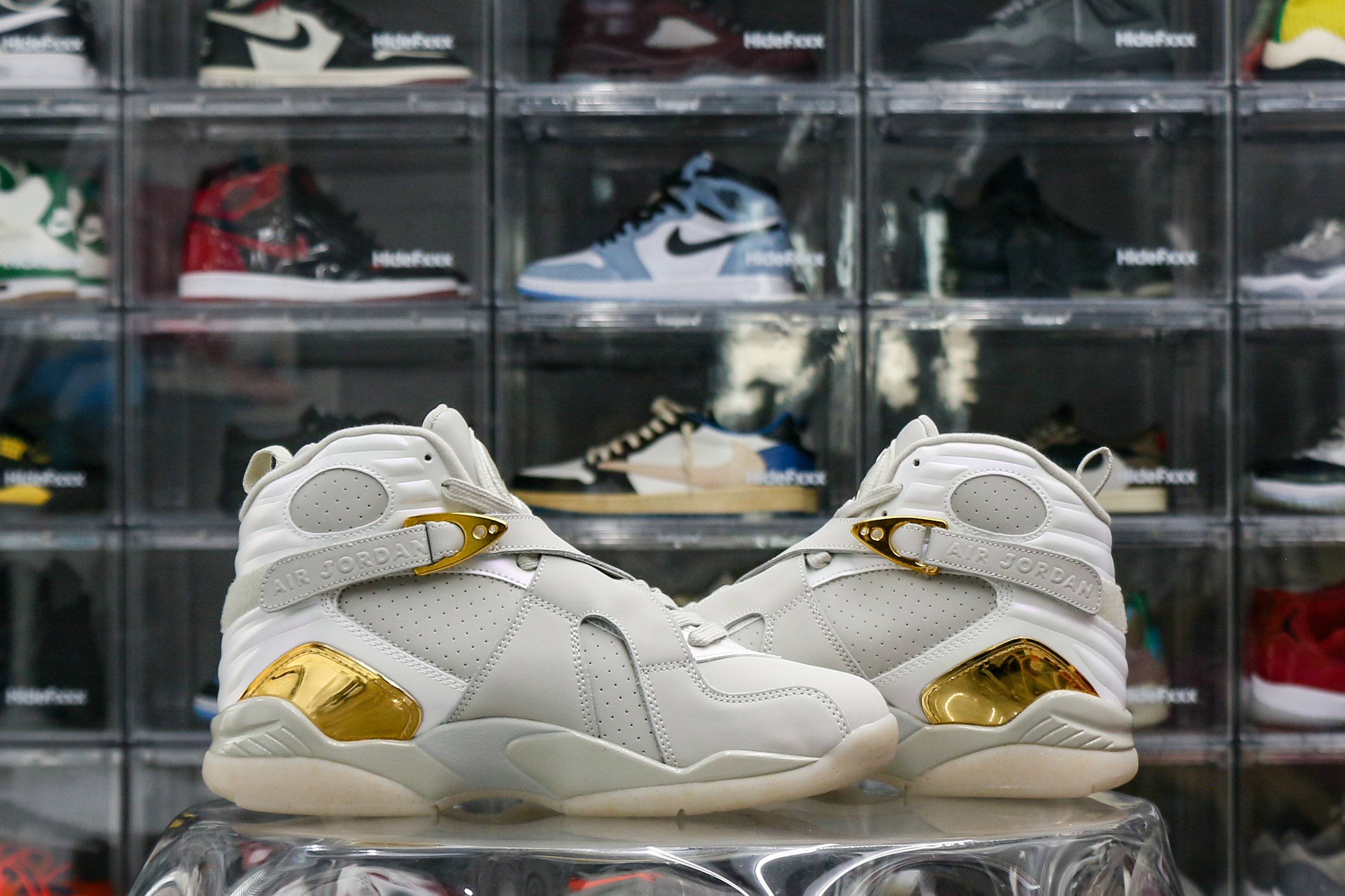 Jordan 8 Retro Champagne