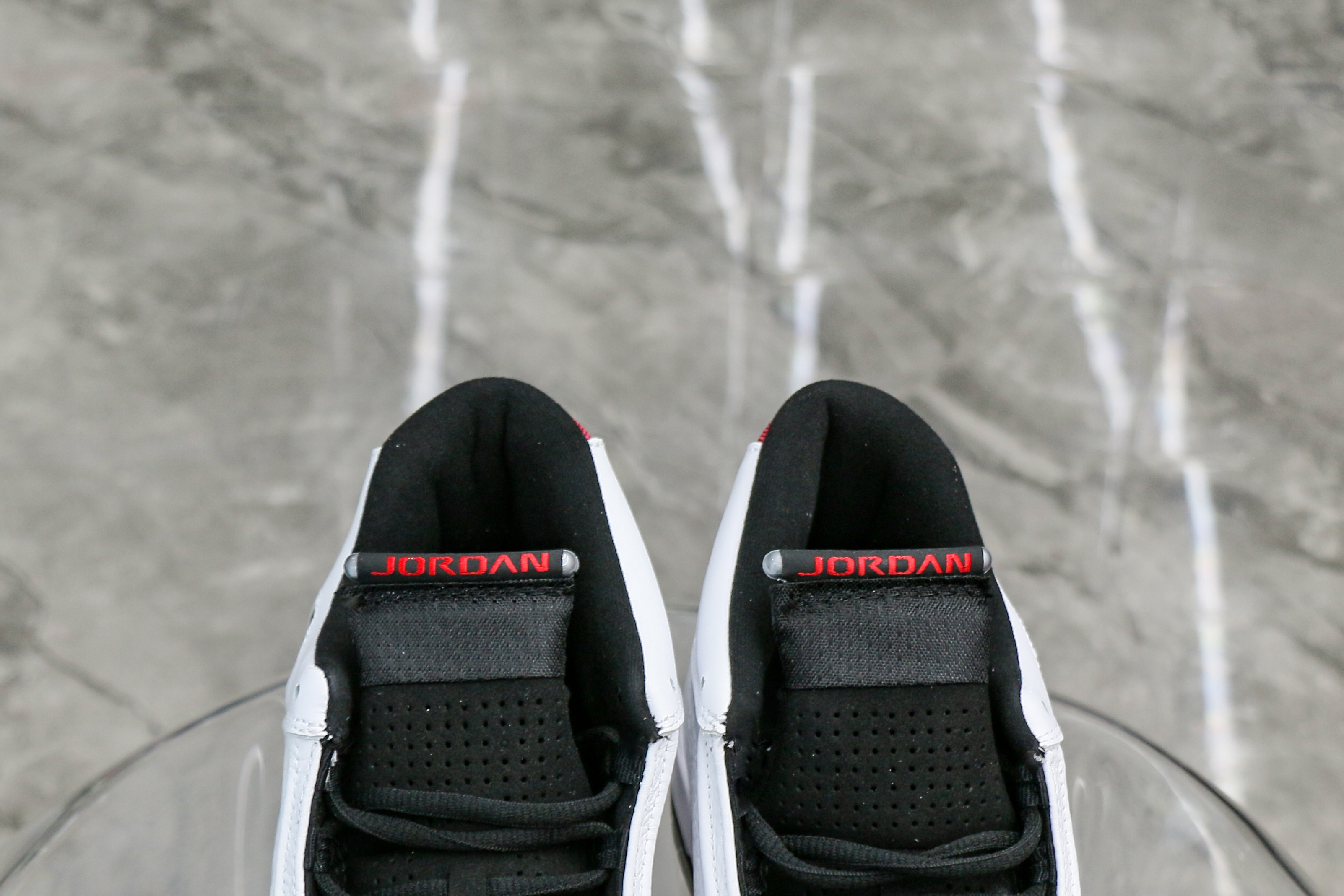 Air Jordan 14 Retro Black Toe (2024)