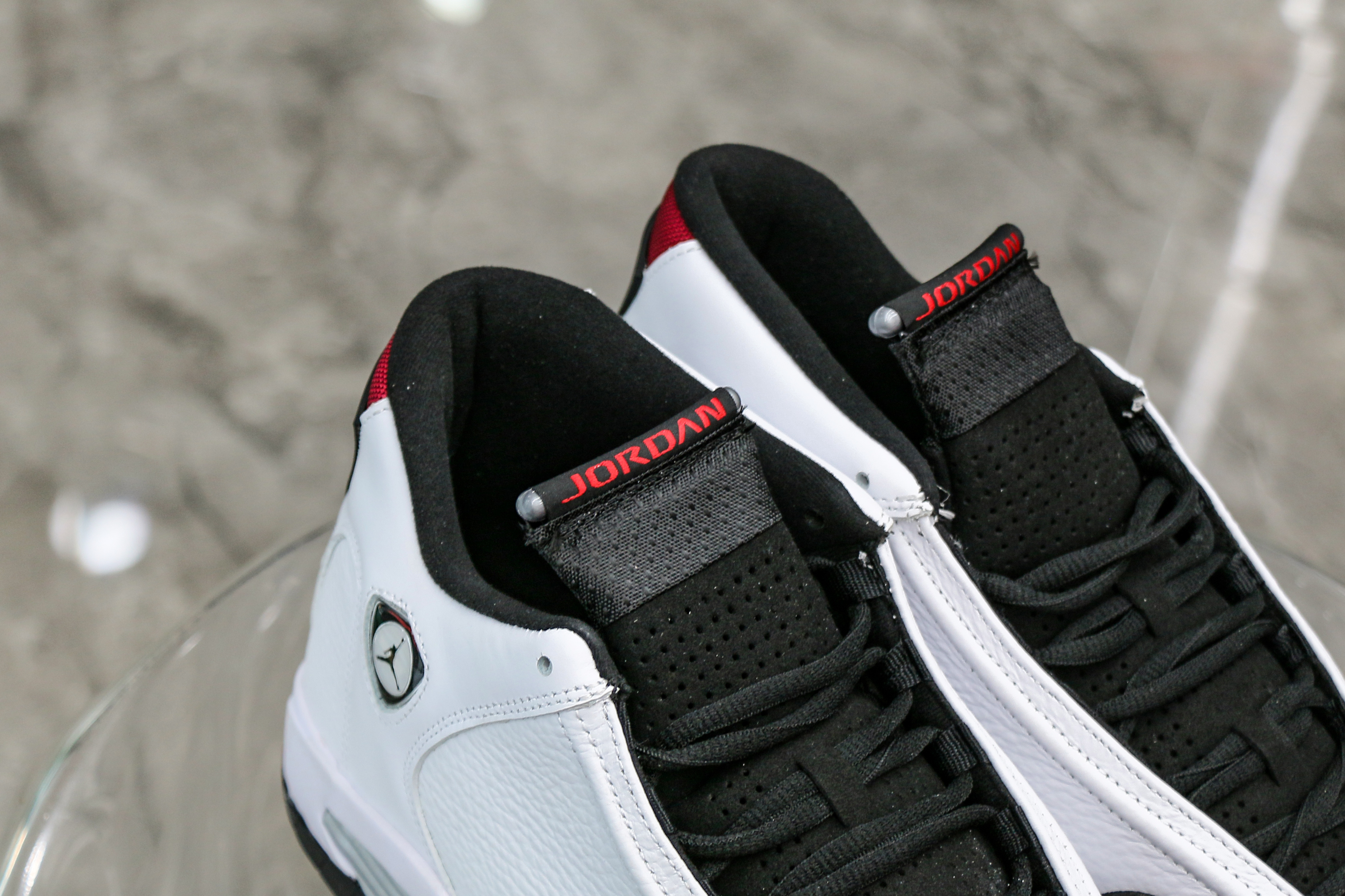 Air Jordan 14 Retro Black Toe (2024)