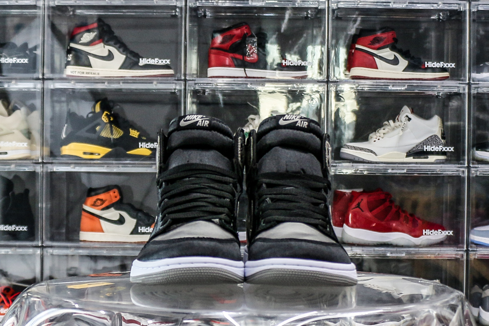 Air Jordan 1 Retro High OG Satin Shadow 2024