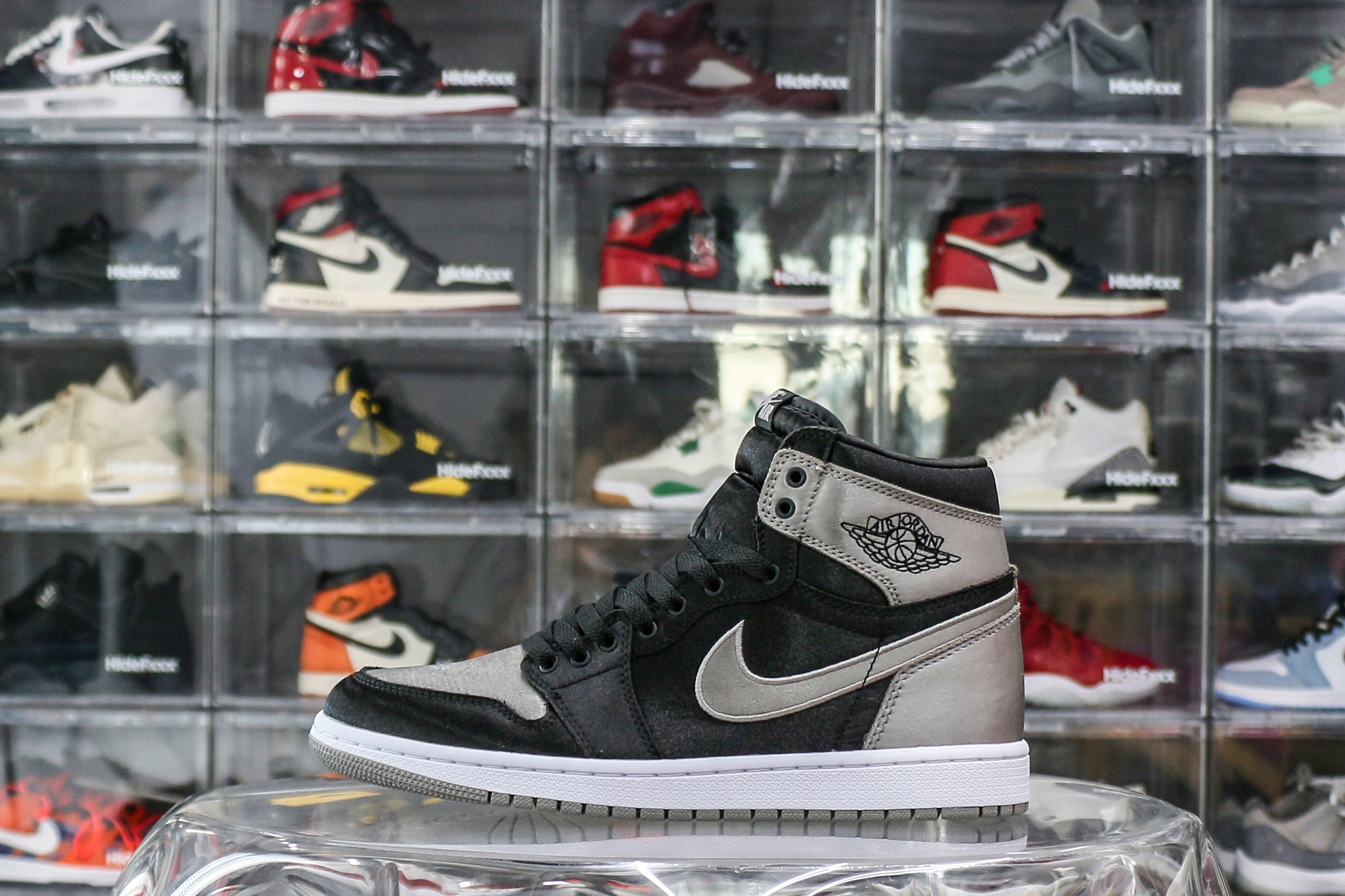 Air Jordan 1 Retro High OG Satin Shadow 2024