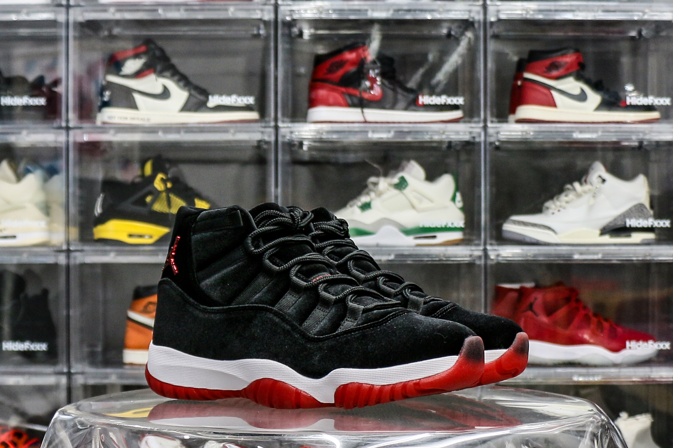 Wmns Jordan 11 Retro Bred Velvet (Ln5 A1)