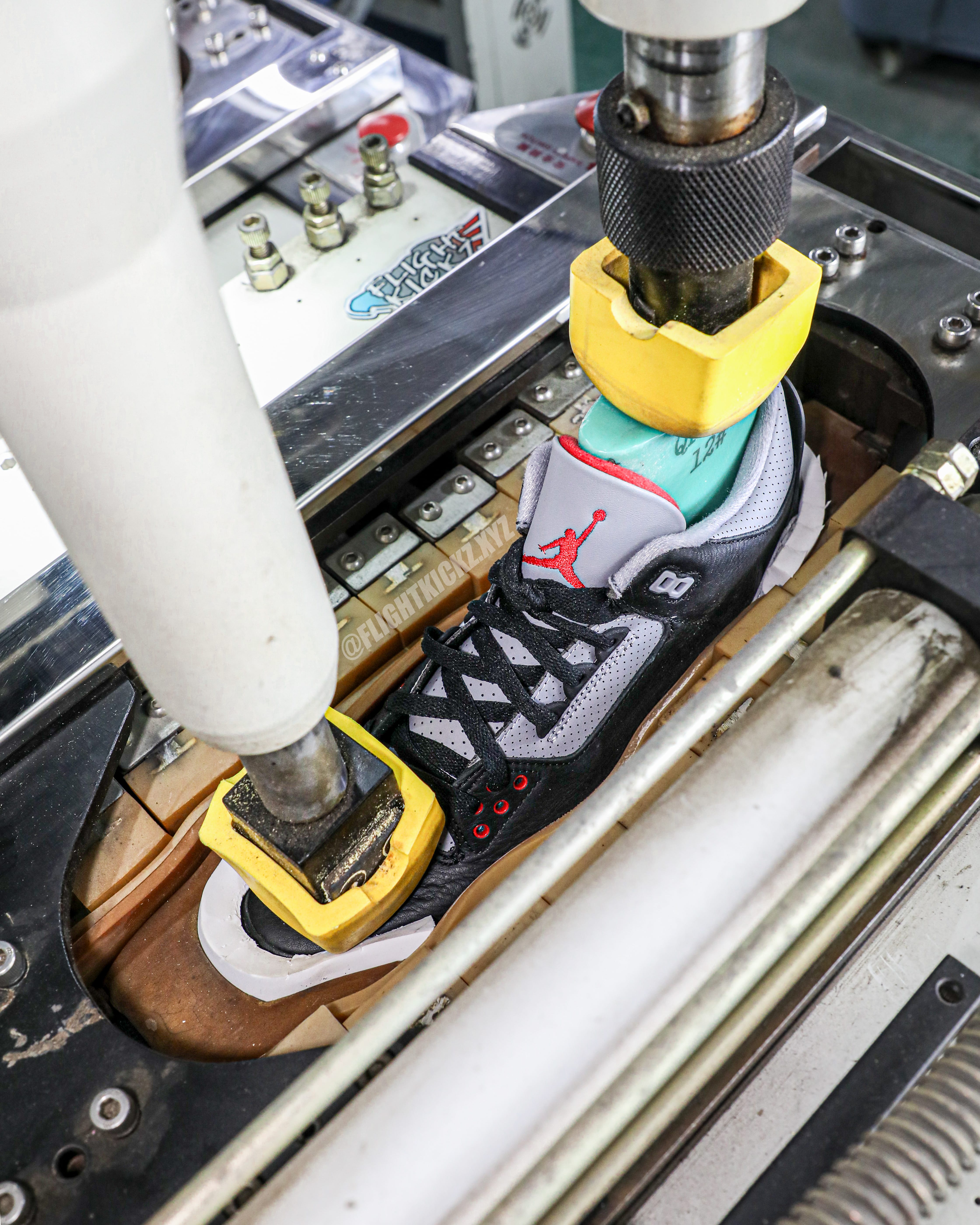 Air Jordan 3 Retro Black Cement Reimagined 2024 (Ln5 A1)