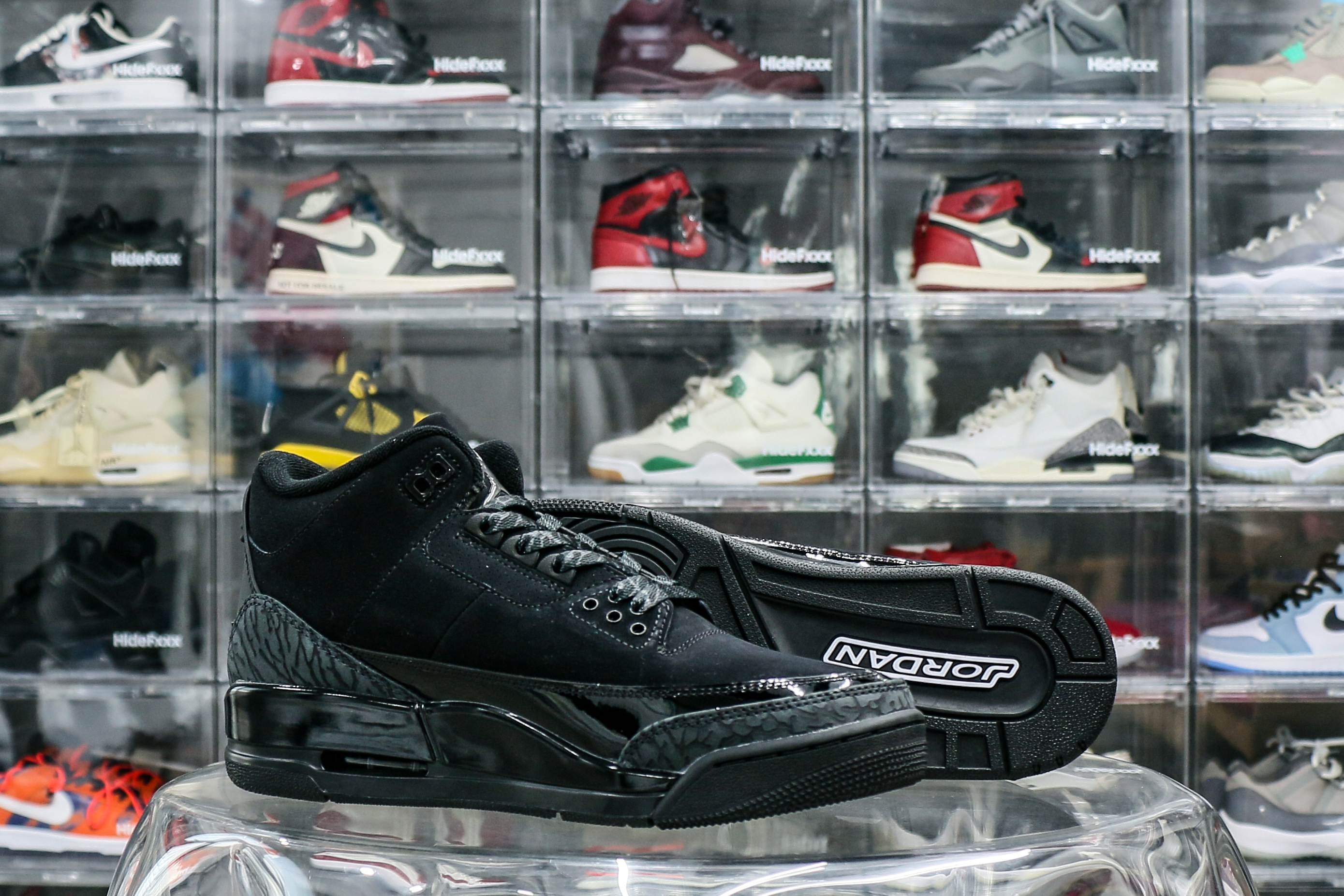 Air Jordan 3 Black Cat 2025 (A1 Batch)