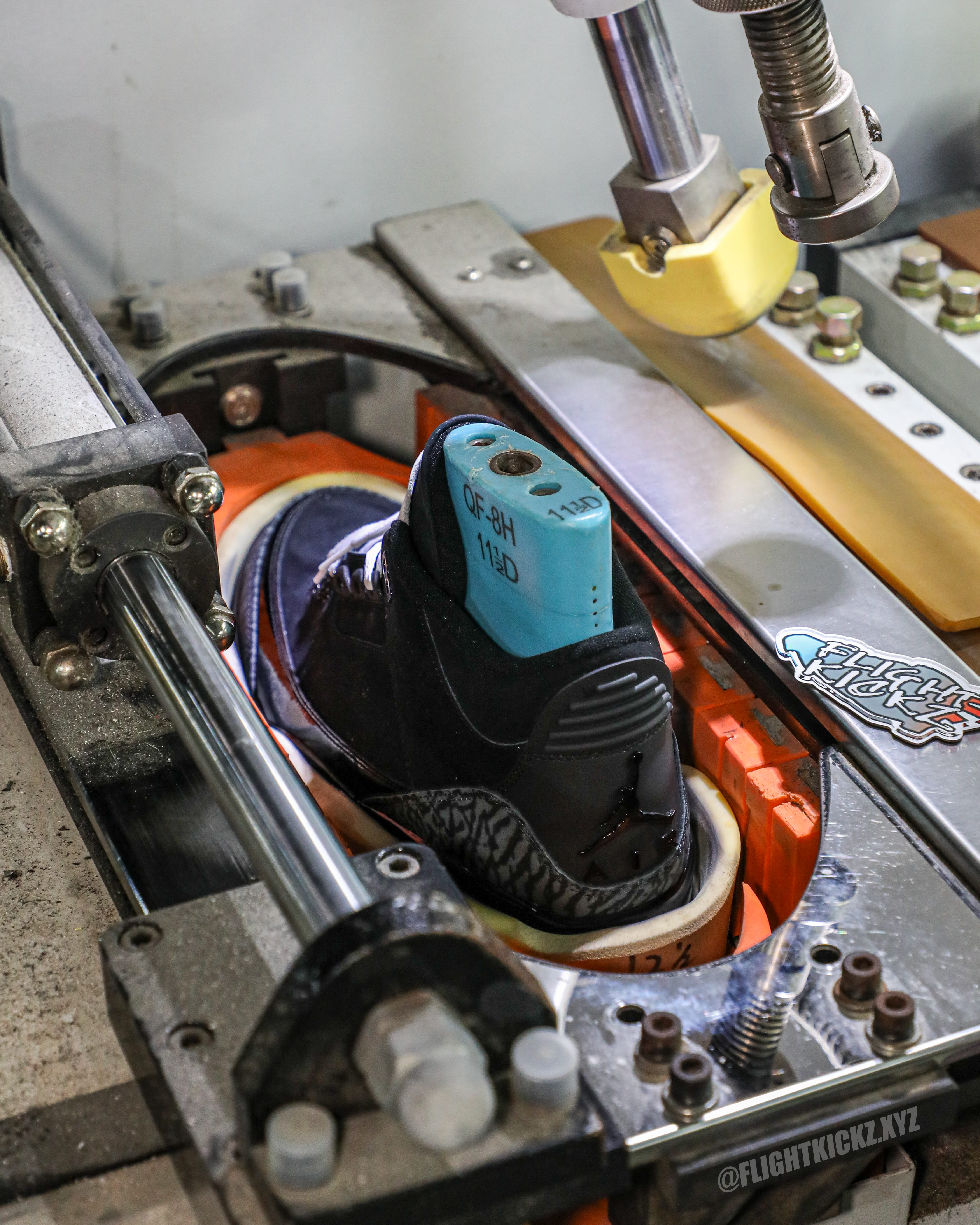 Air Jordan 3 Black Cat 2025 (A1 Batch)