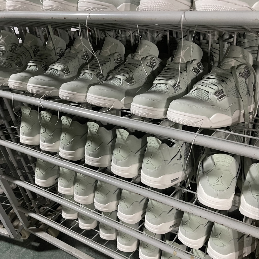 Jordan 4 Retro Seafoam Sail (Ln5 A1)