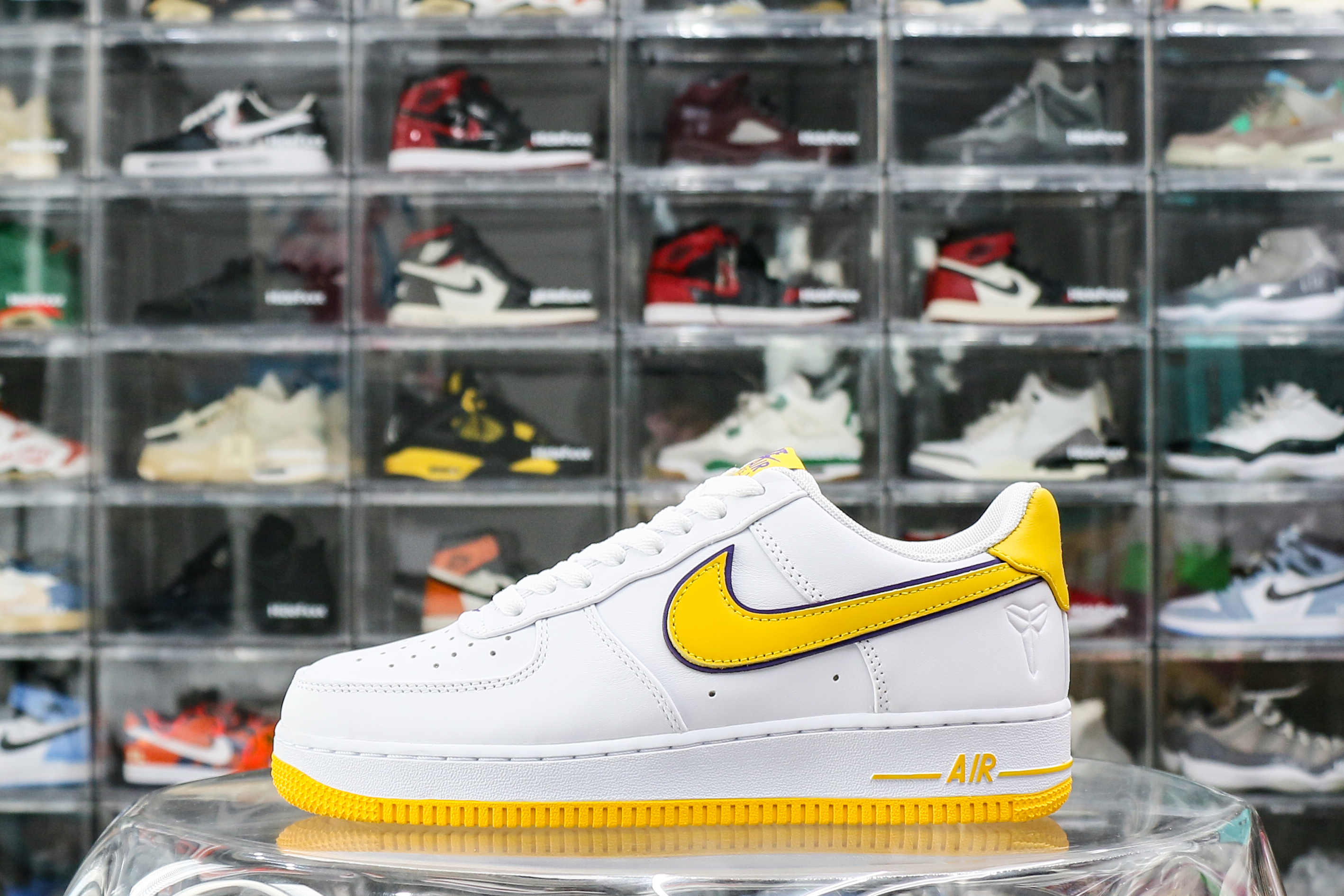 Nike Air Force 1 Low Retro QS Kobe Bryant Lakers Home（Ln5 A1）