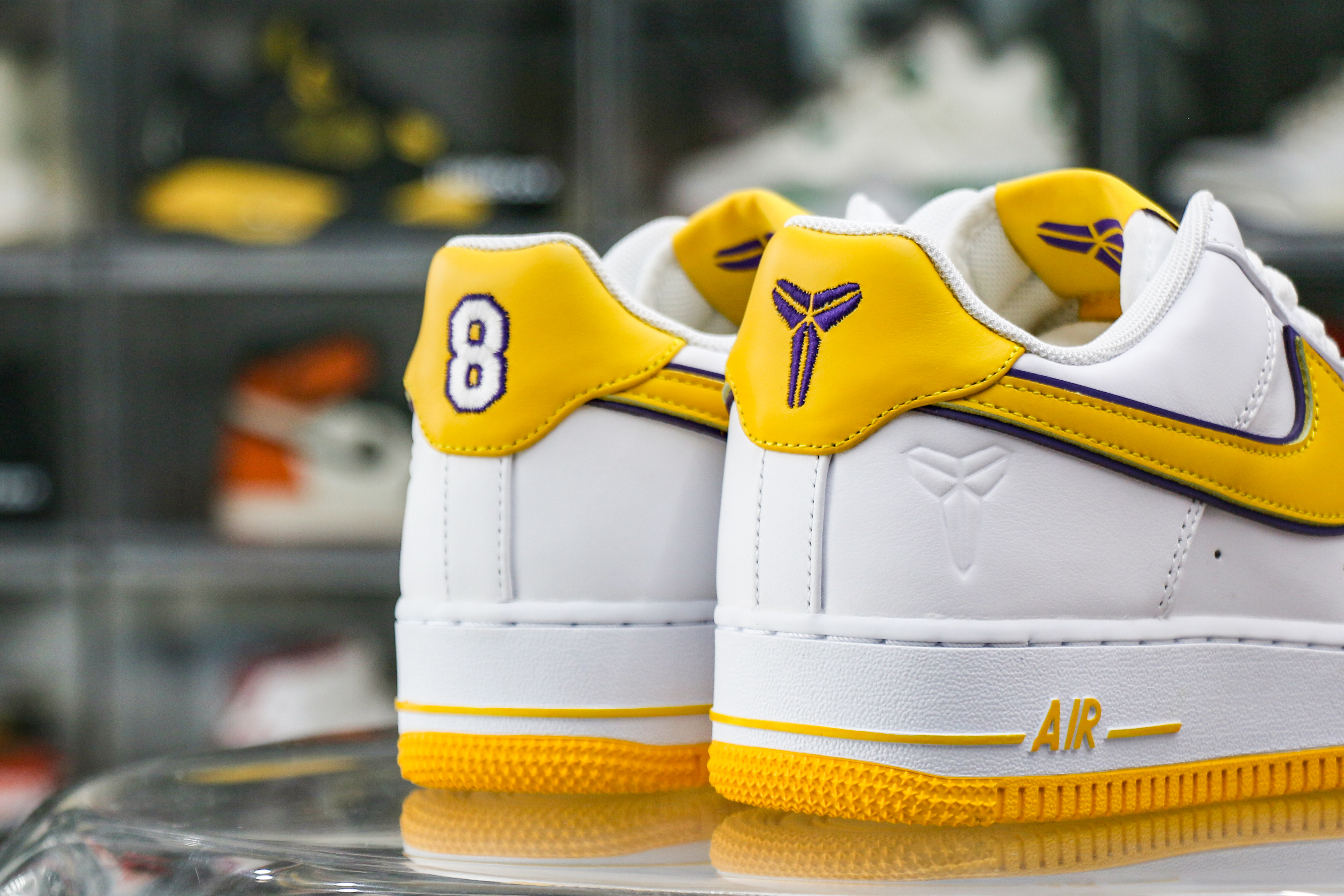 Nike Air Force 1 Low Retro QS Kobe Bryant Lakers Home（Ln5 A1）