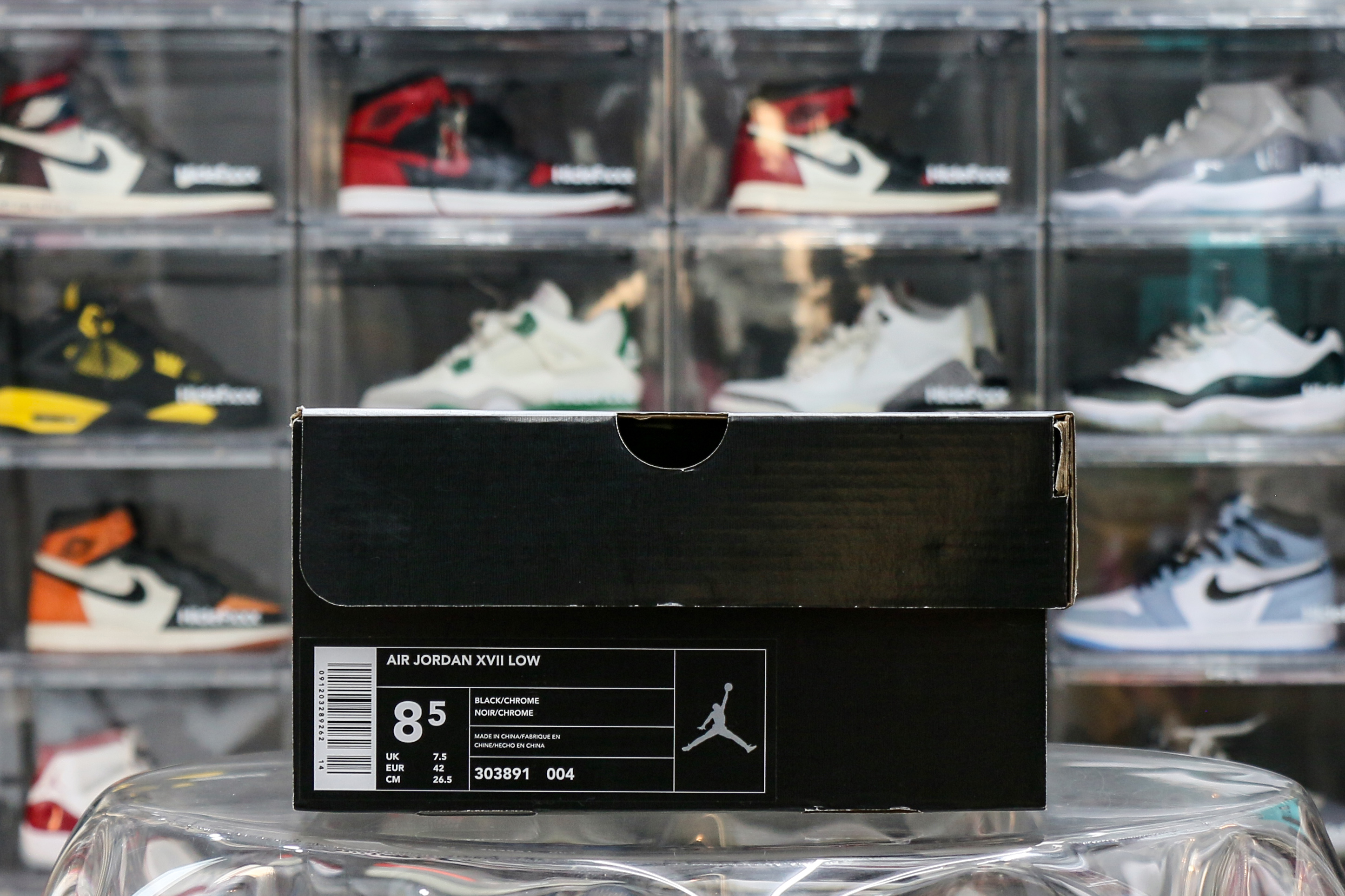 jordan 17 og low black Ch*0me (regular box)