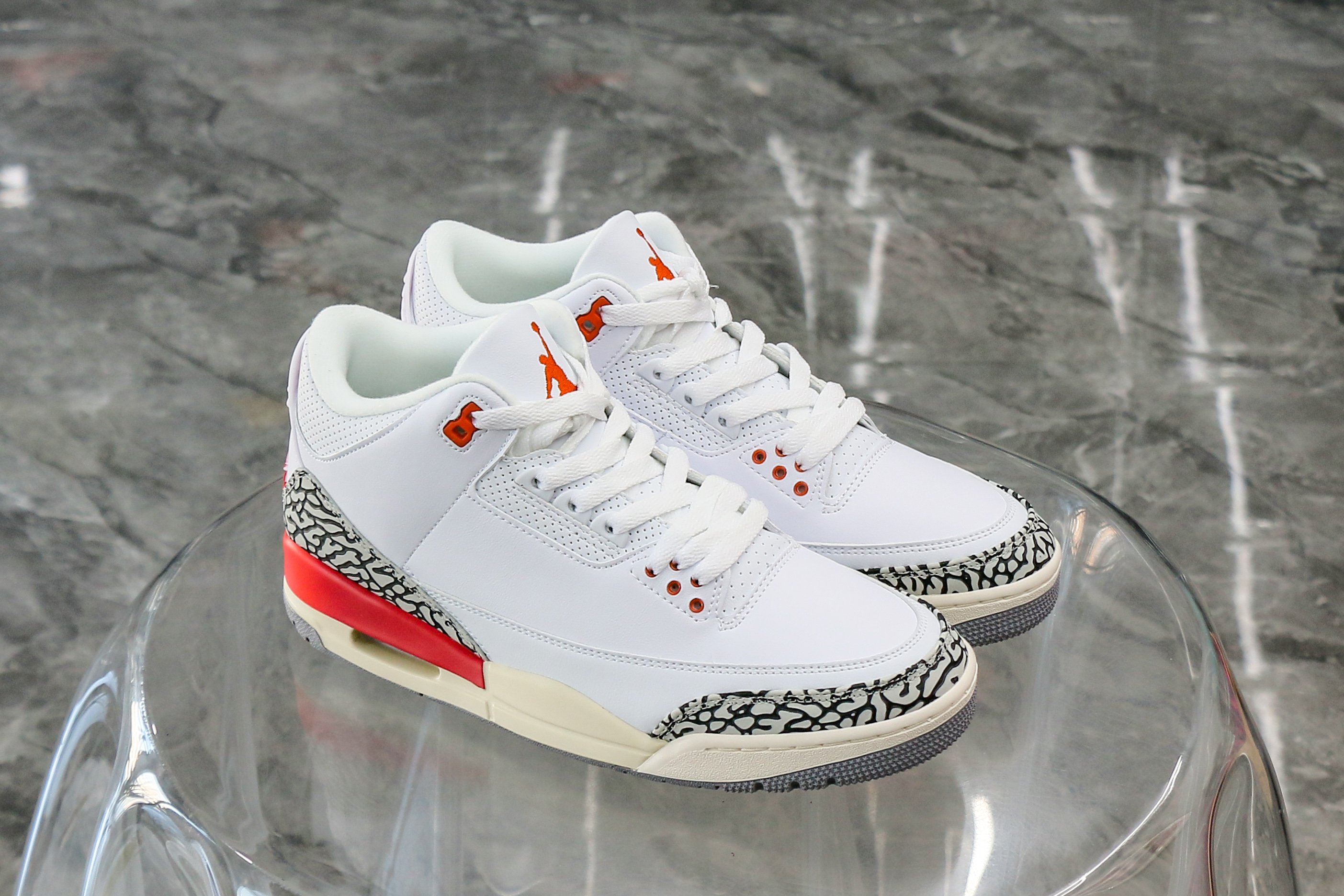 Air Jordan 3 Retro Georgia Peach 2024