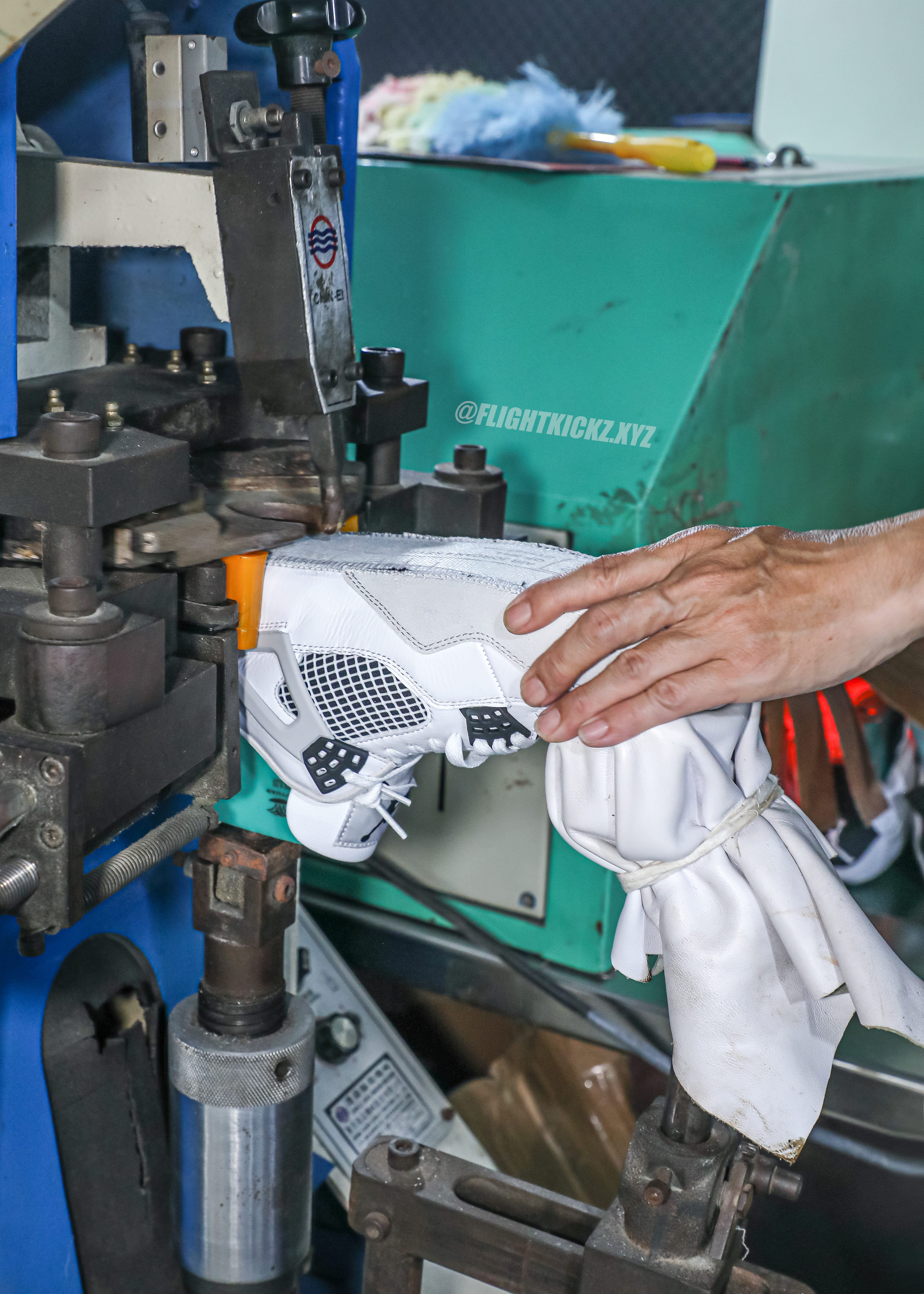 Jordan 4 Retro Military Black(LN5 A1 Batch)