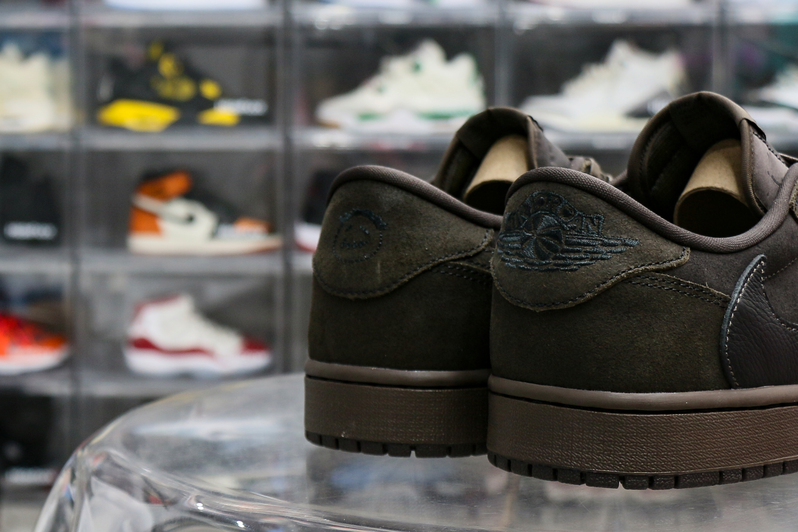 Travis Scott x Air Jordan 1 Low OG “Velvet Brown” (LN5 A1 Batch)