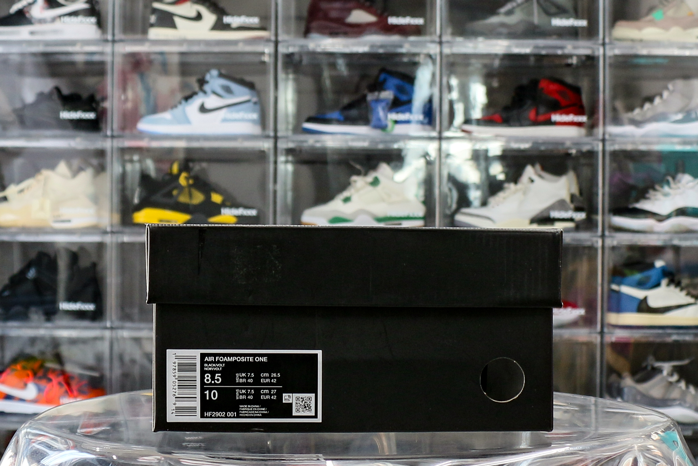 Nike Air Foamposite One Black Volt 2025