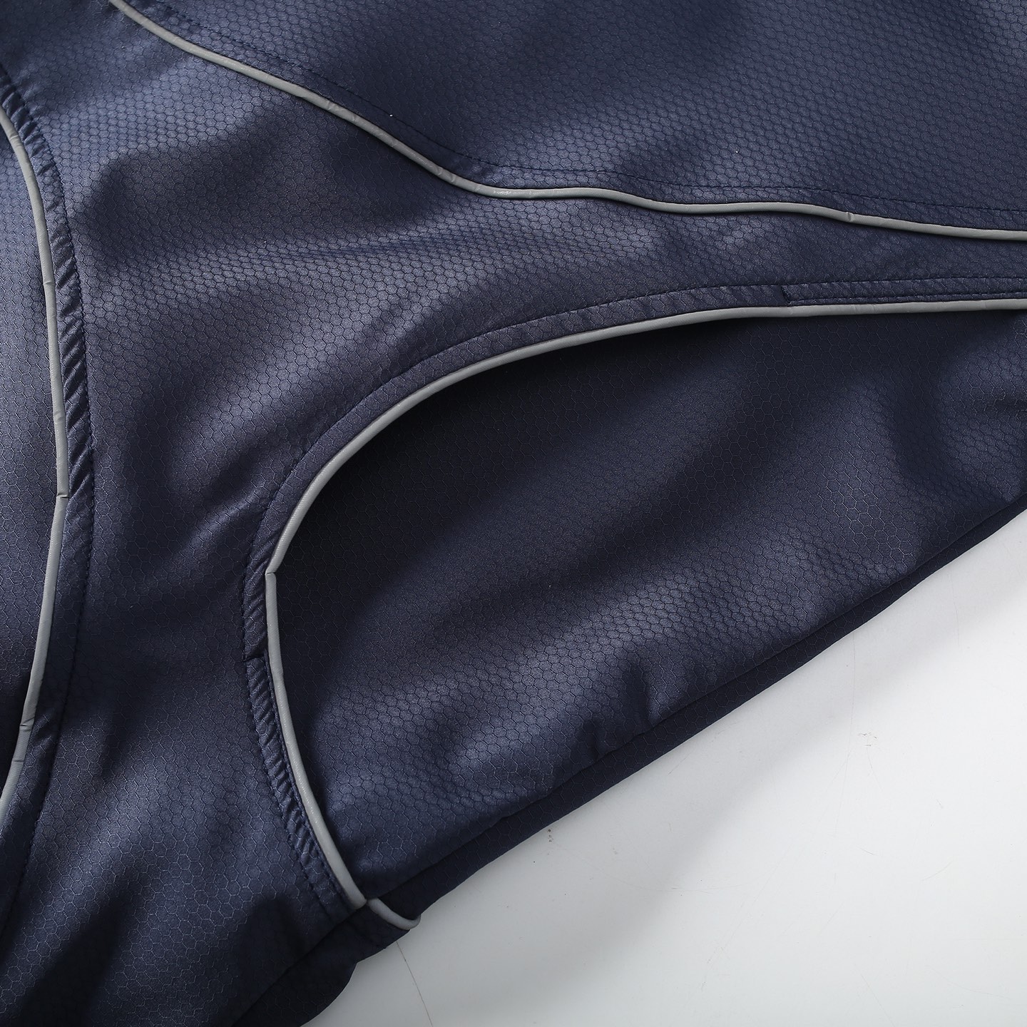 Supreme FW24 WEEK11 Reflective Piping Pullover 3M