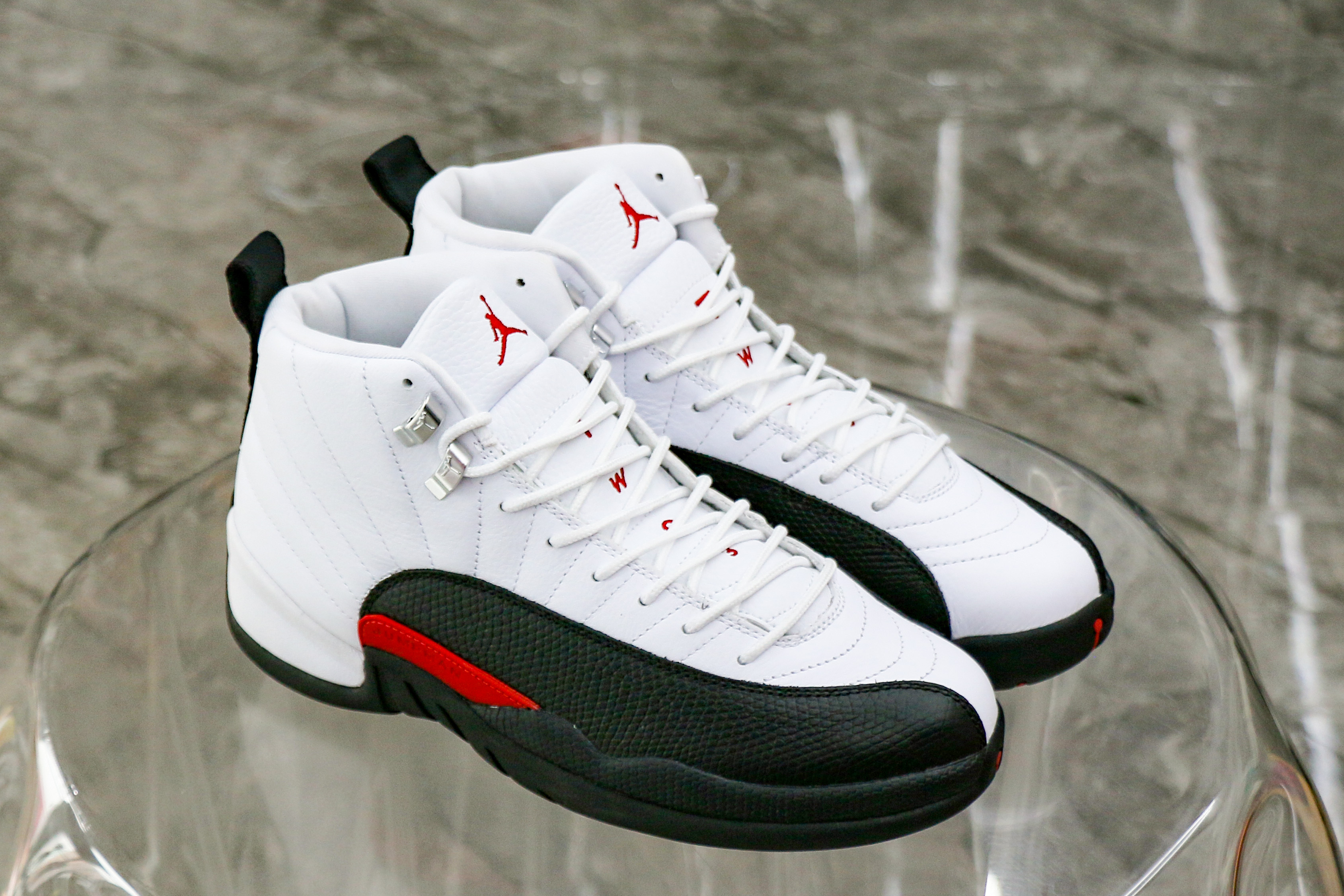 Jordan 12 Retro Taxi Flip 2024