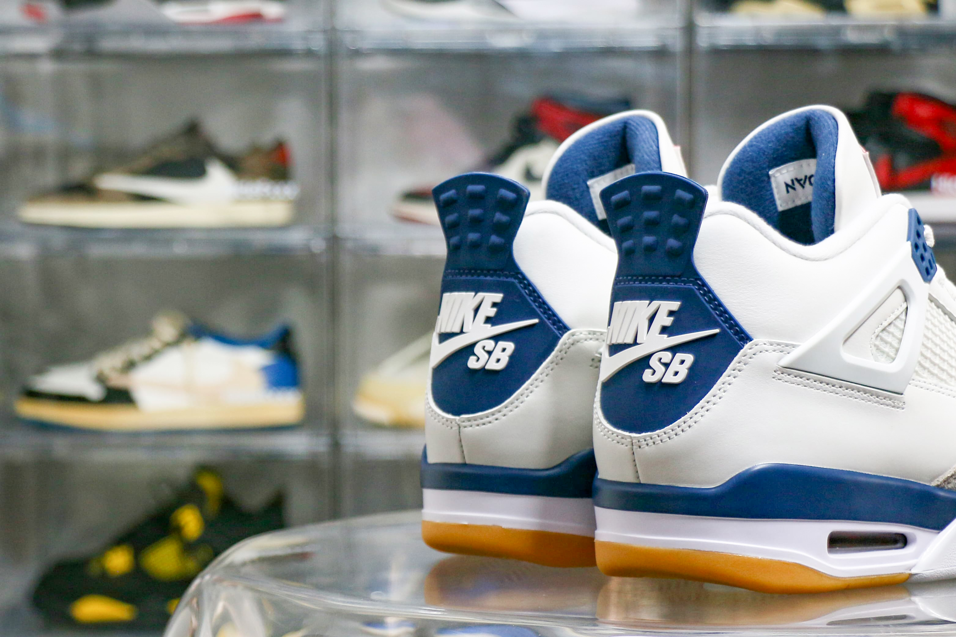 Nike SB x Air Jordan 4 “Navy Blue” 2025 (LN5 A1 Batch)