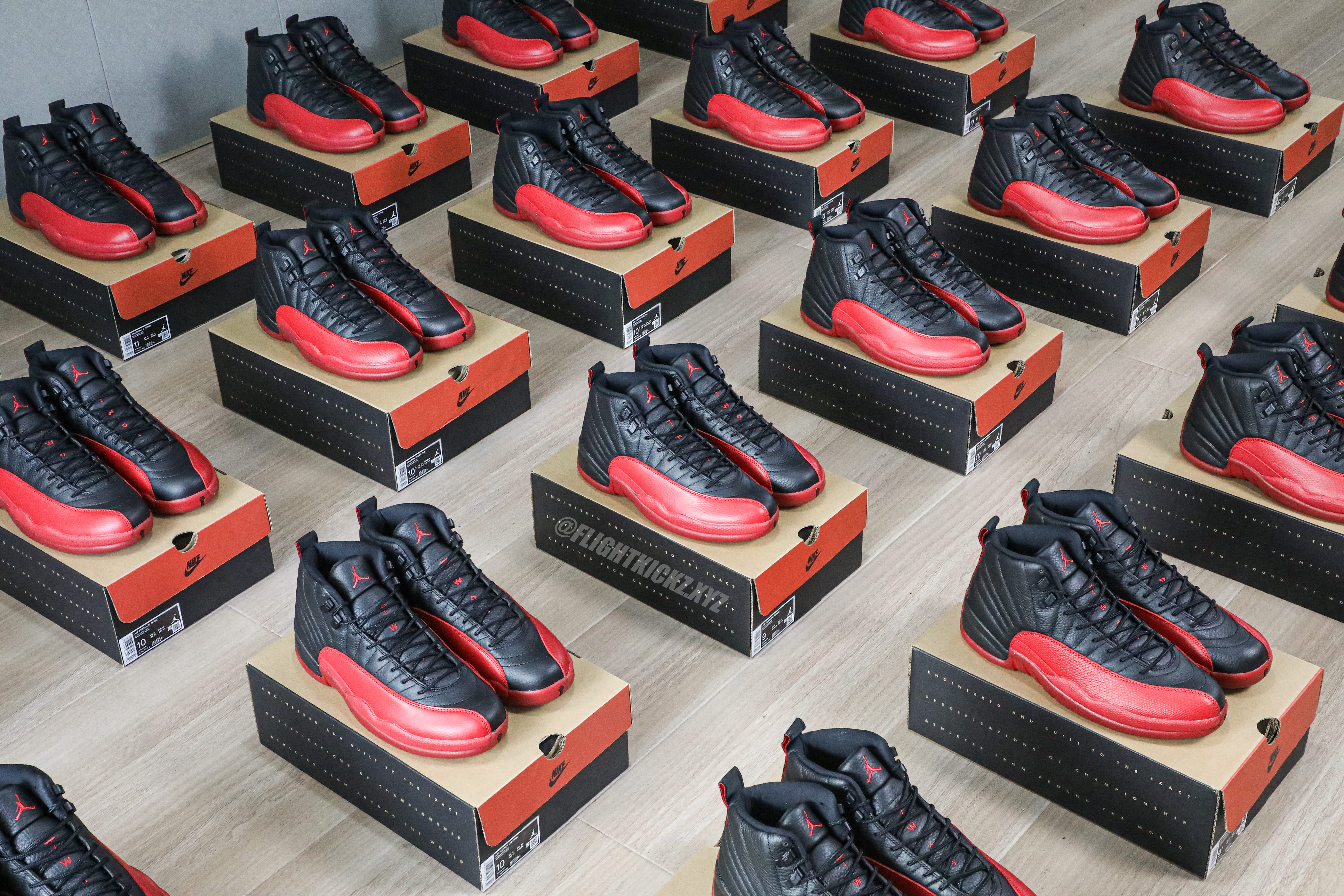 Air Jordan 12 Retro Flu Game 2025 (Ln5 A1)