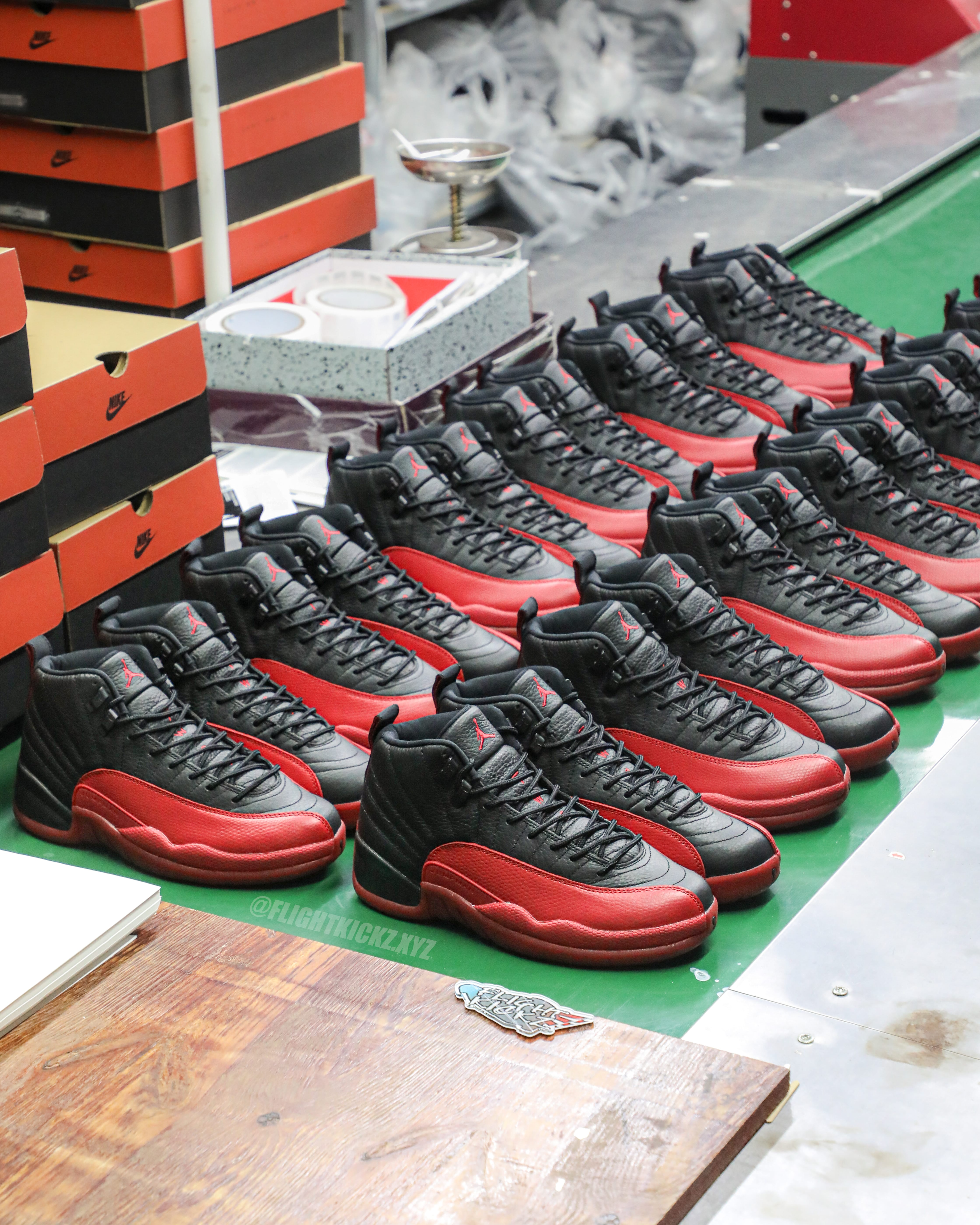 Air Jordan 12 Retro Flu Game 2025 (Ln5 A1)