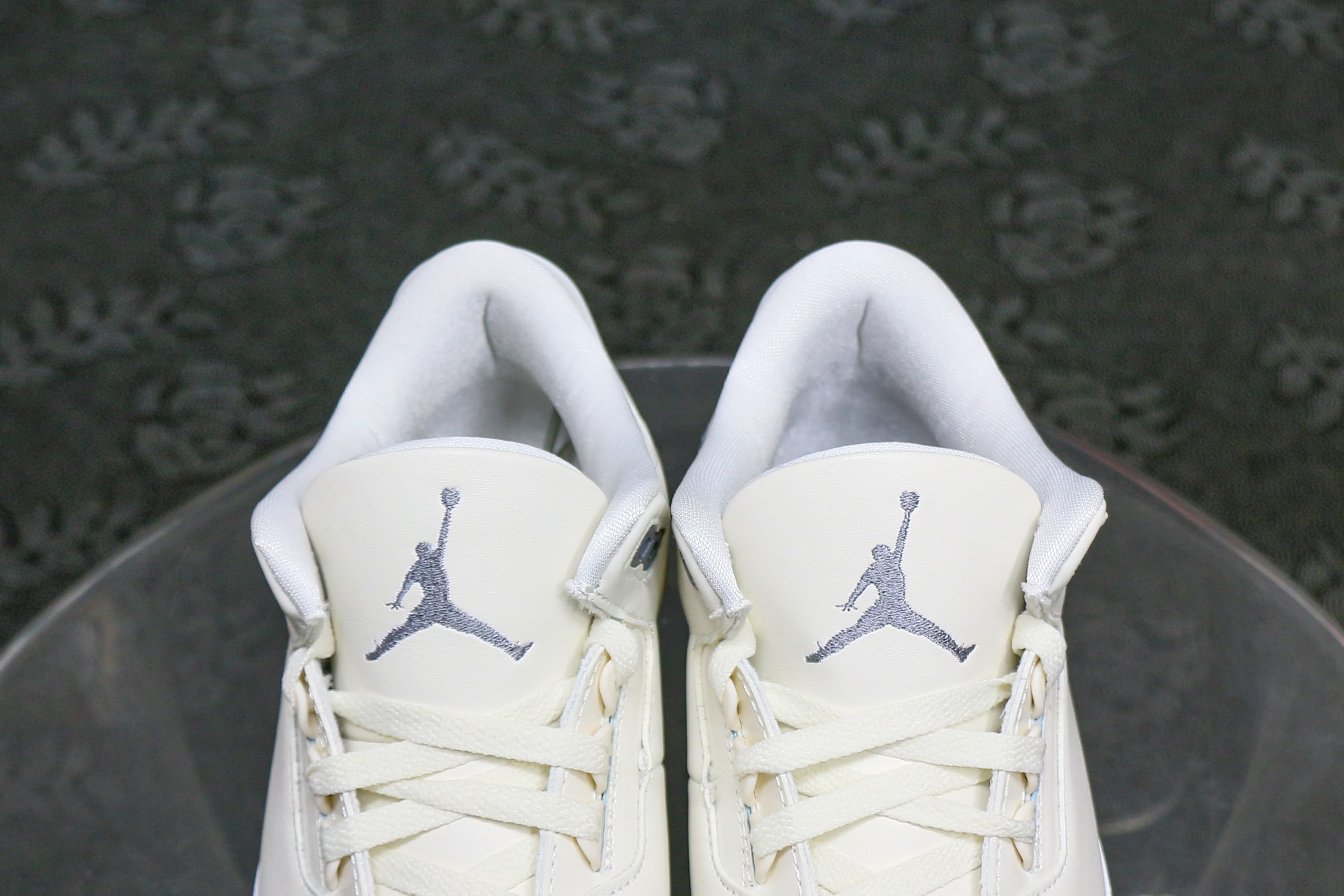 Air Jordan 3 Retro Sail Cement Grey 2025 (Ln5 A1)