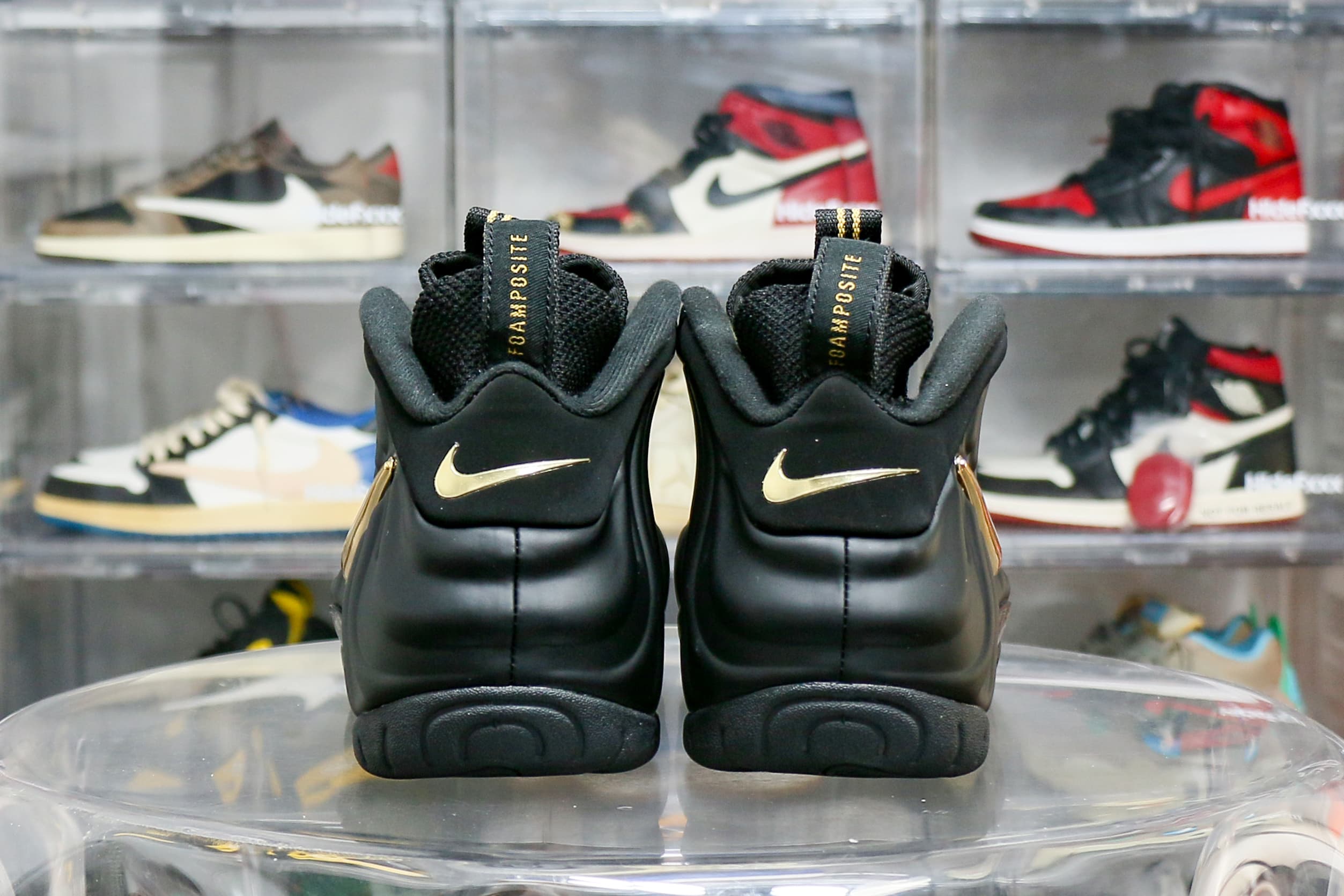 Nike Foamposite Pro Black Metallic Gold
