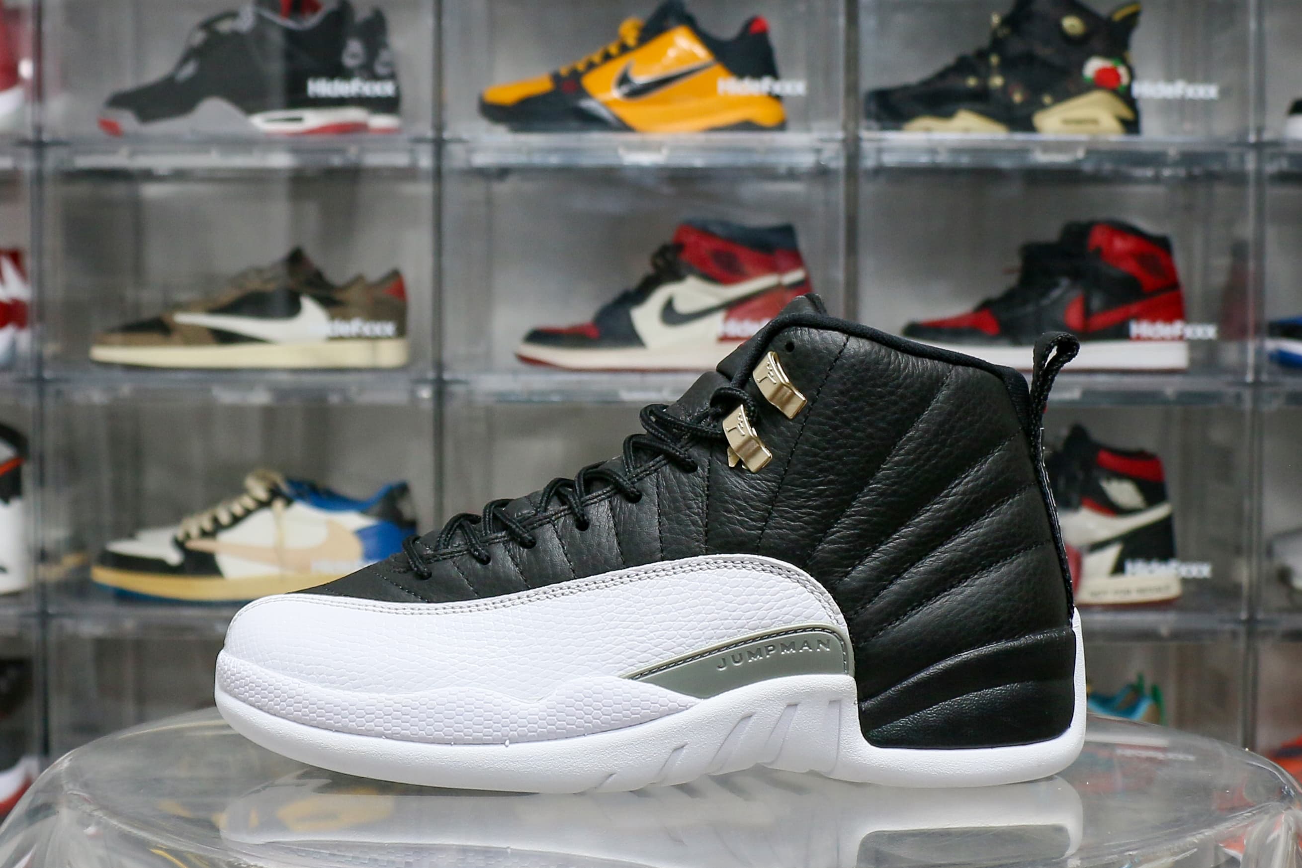 Jordan 12 Retro Playoffs 2022 (Ln5 A1)