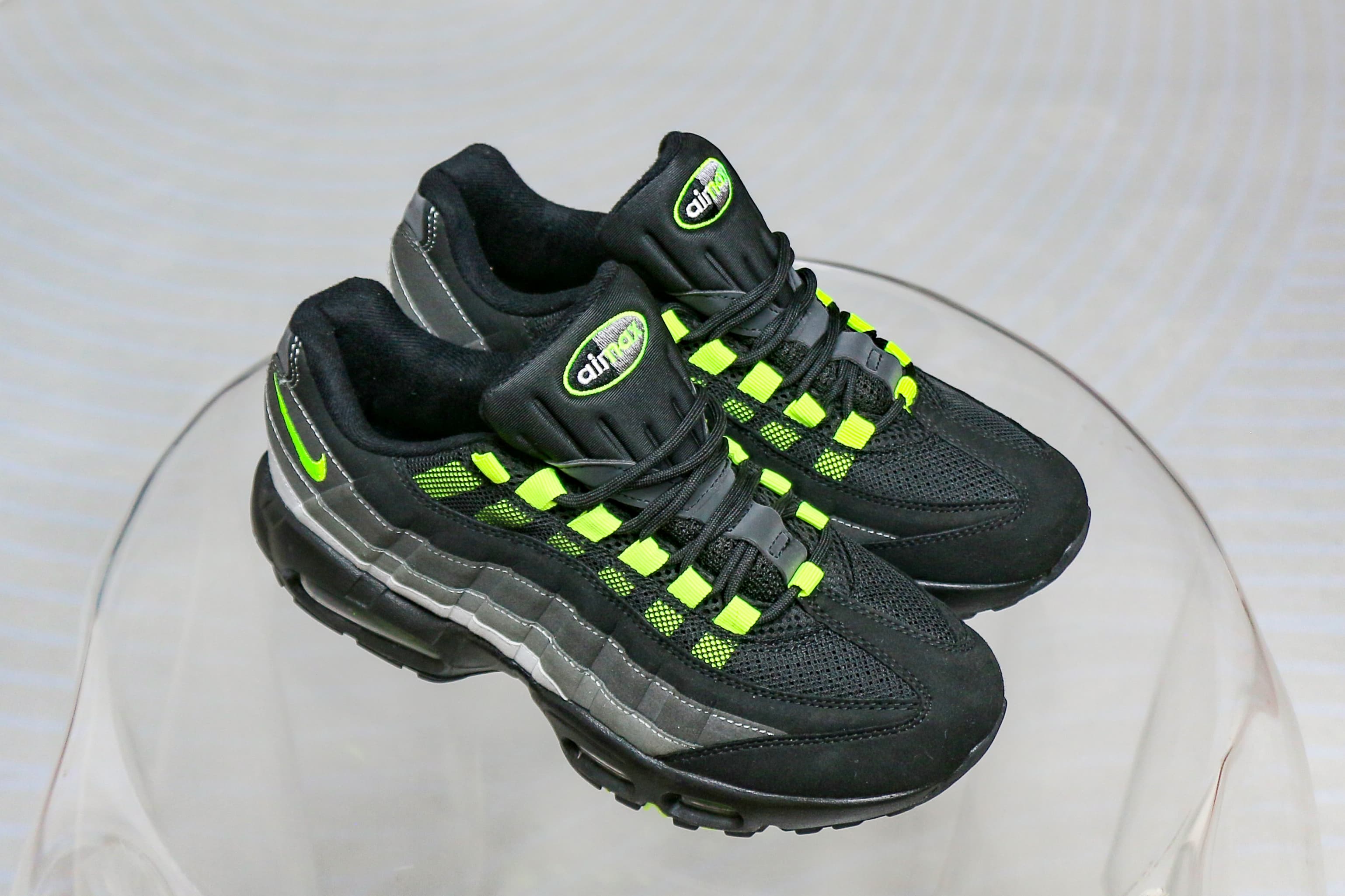 Nike Air Max 95 Black Neon