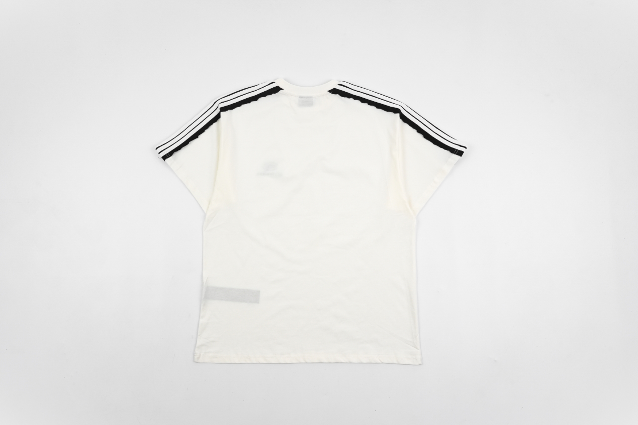 Balanciag@ Unity Sports Icon T-Shirt Oversized in faded black and white Tee