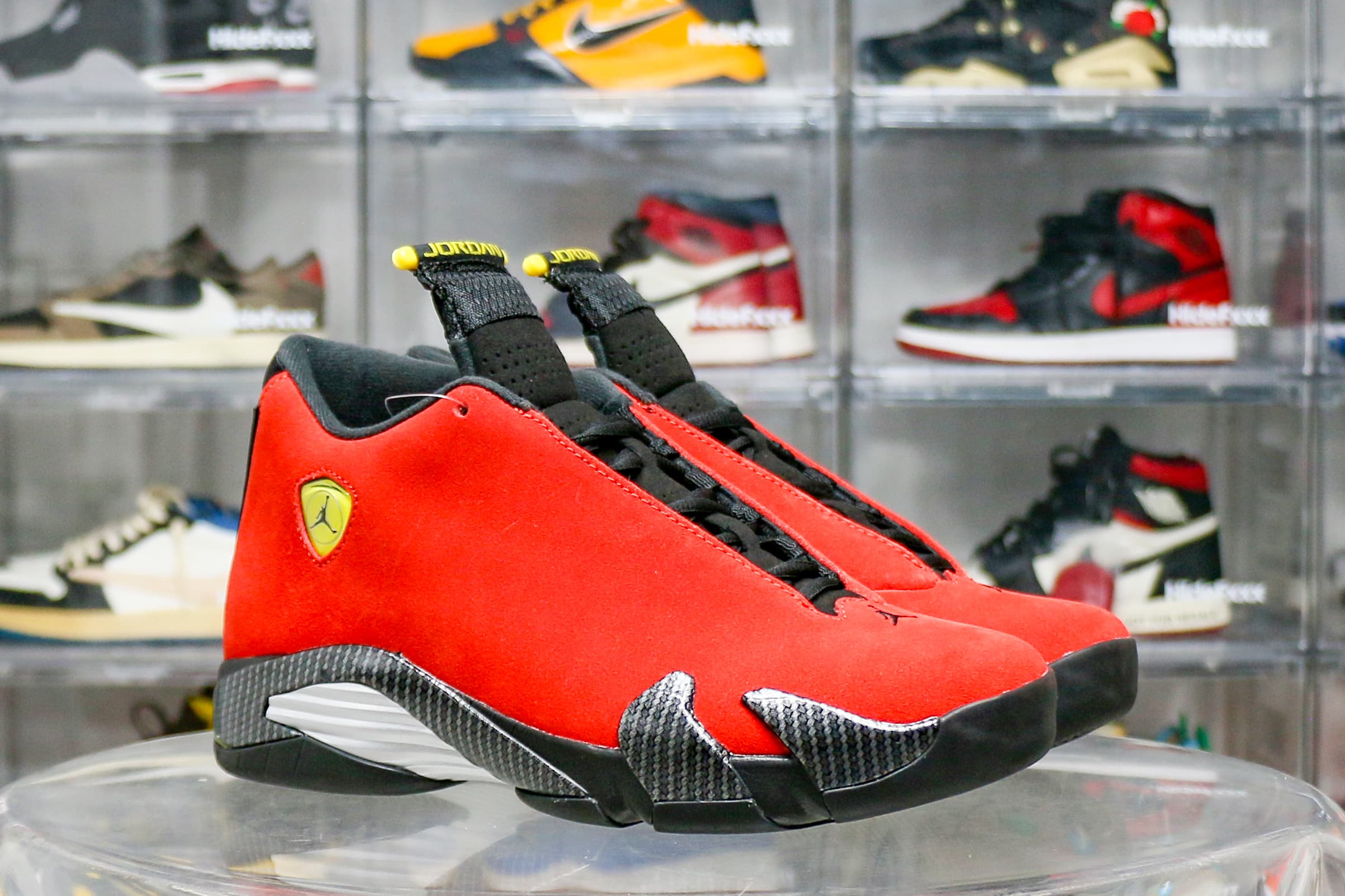 Air Jordan 14 Retro Ferrari 2025 (Ln5 A1)
