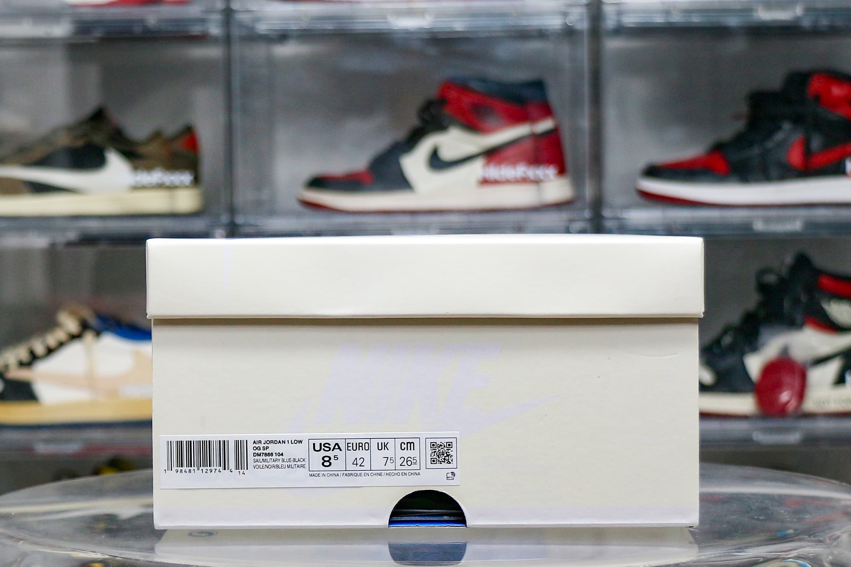 Travis Scott x Fragment x Air Jordan 1 Low OG (Ln5 A1)