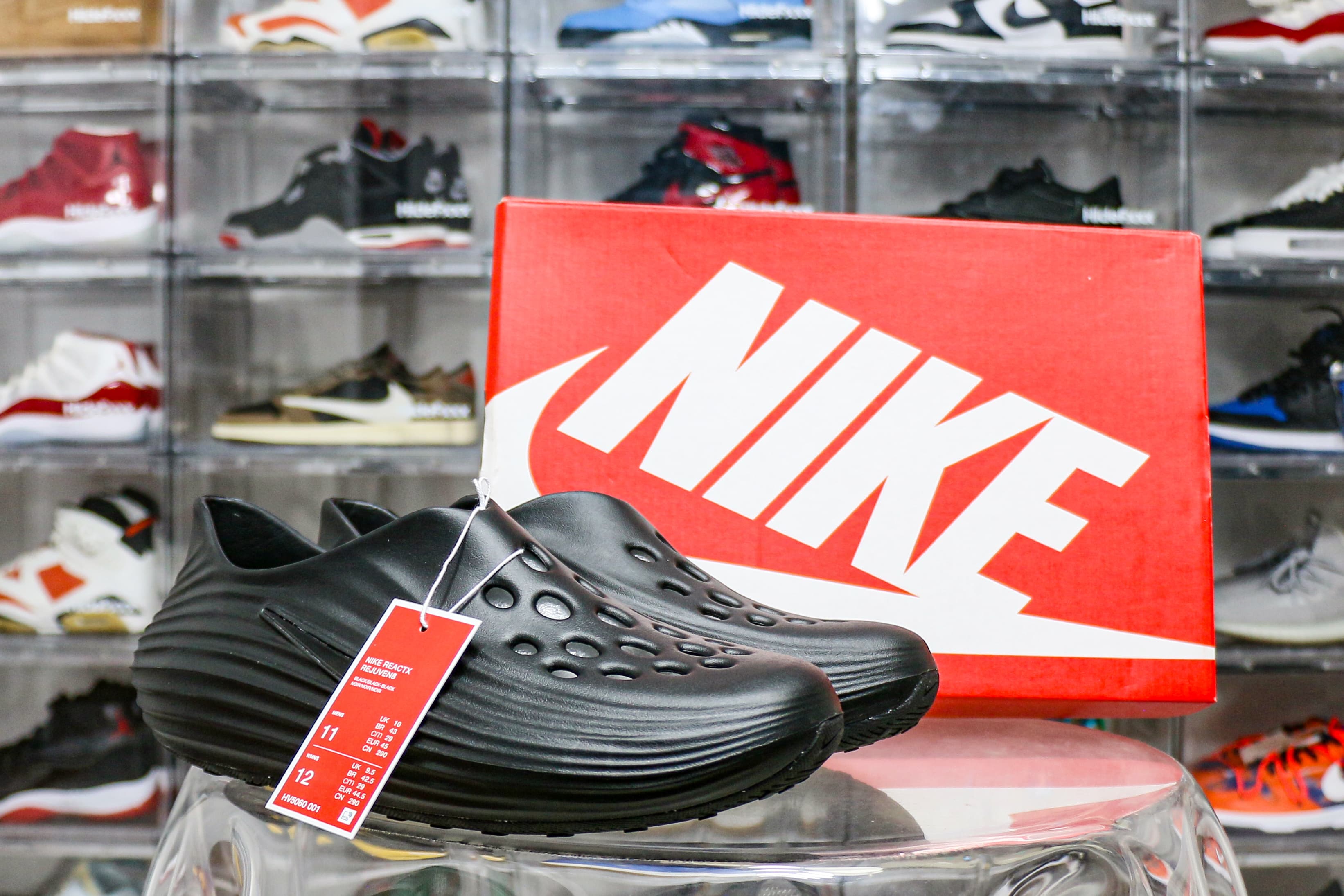 Nike ReactX Rejuven8 Triple Black