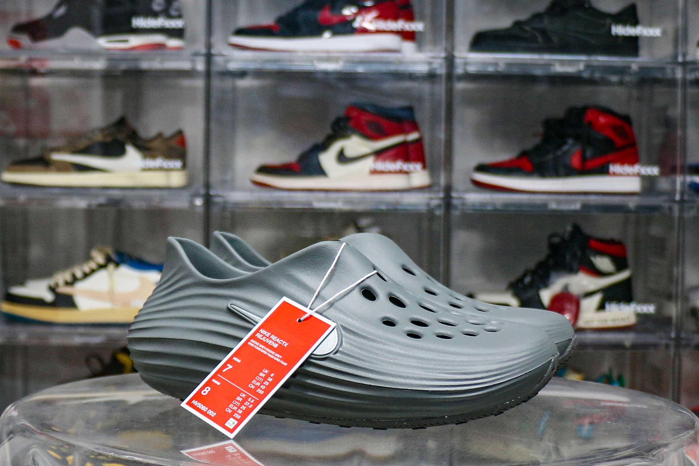 Nike ReactX Rejuven8 Smoke Grey